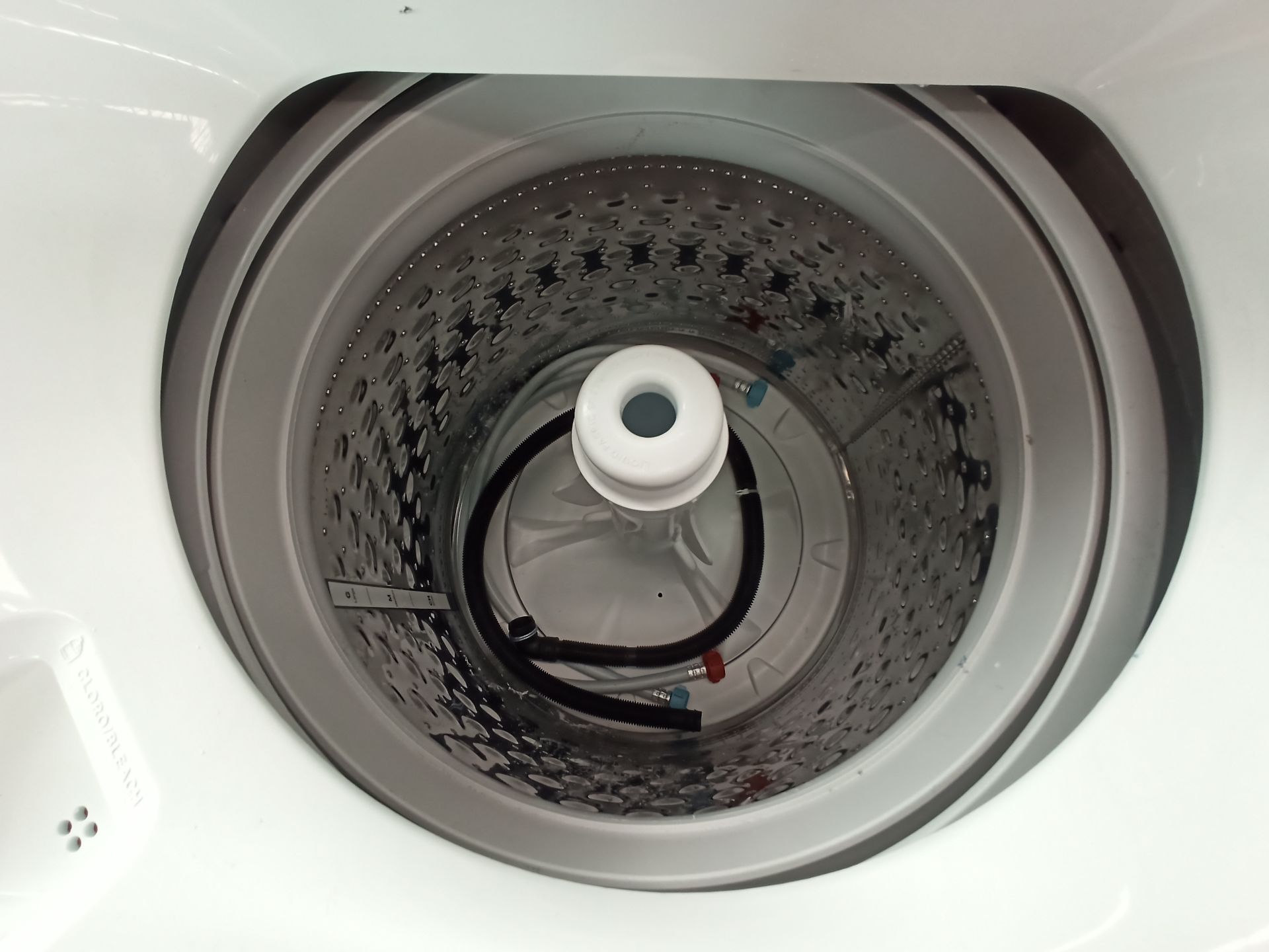 Lote de 2 Lavadoras contiene: 1 Lavadora de 19 KG Marca WHIRLPOOL, Modelo 8MWTW1913MJM0, Serie HLB2 - Image 7 of 14