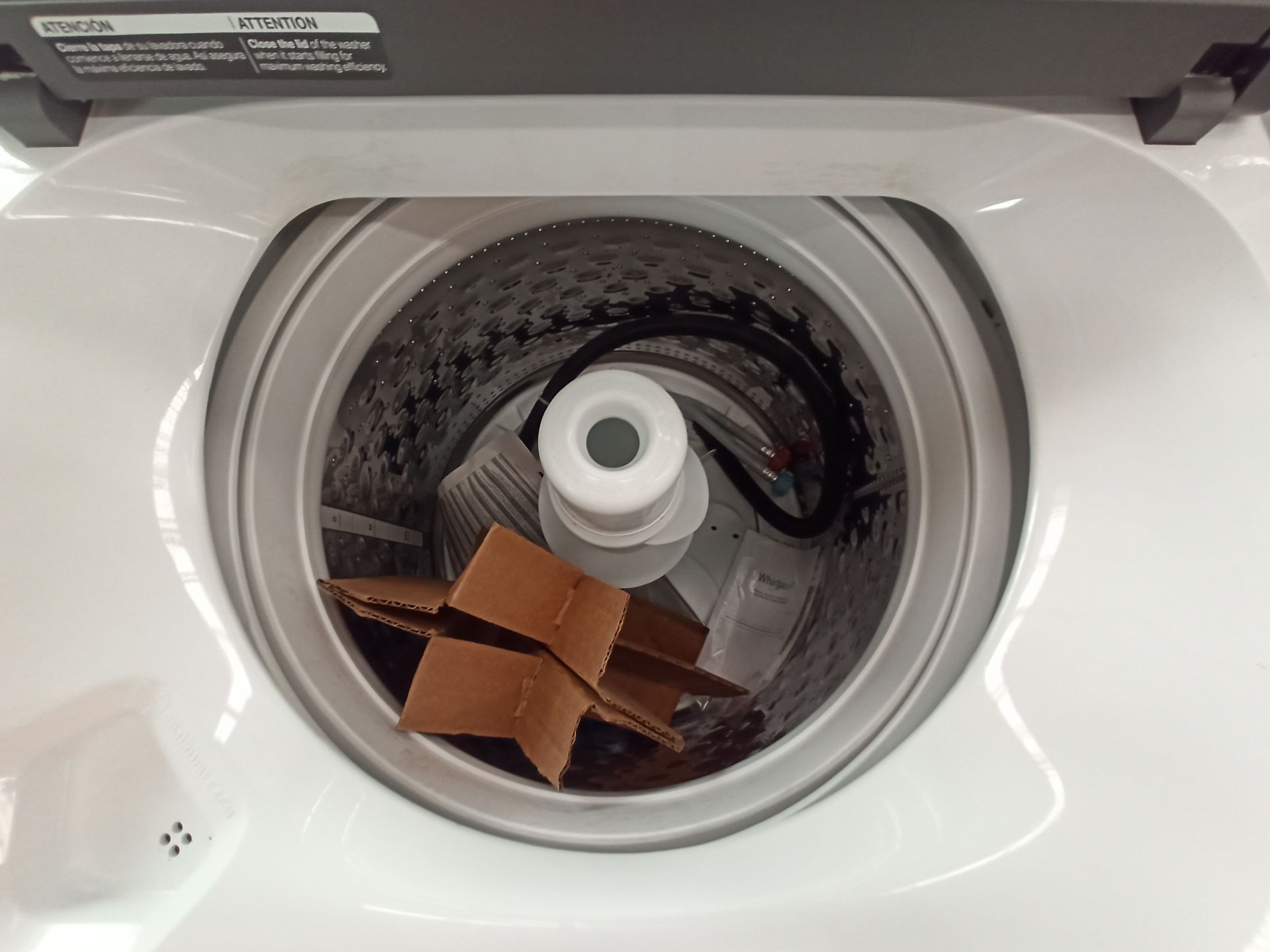 Lote de 2 lavadoras contiene: 1 Lavadora de 18 KG Marca WHIRLPOOL, Modelo 8MWTW1823WJM0, Serie HLB3 - Image 7 of 18