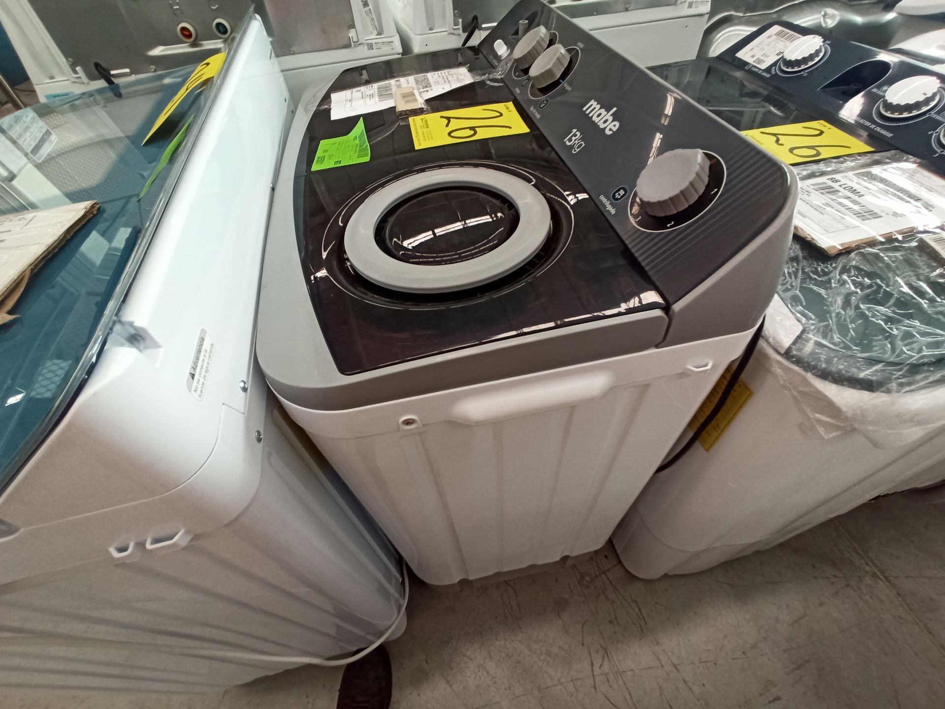 Lote de 3 lavadoras contiene: 1 lavadora de 18 kg Marca HISENSE, Modelo WSA1801P, Serie ND, Color b - Image 4 of 21