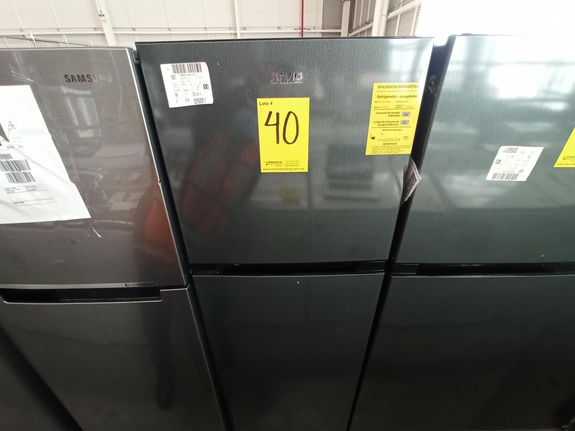 Lote de 2 refrigeradores contiene: 1 Refrigerador Marca ATVIO, Modelo AT-94PMS, Serie N/D, Color GR - Image 11 of 18