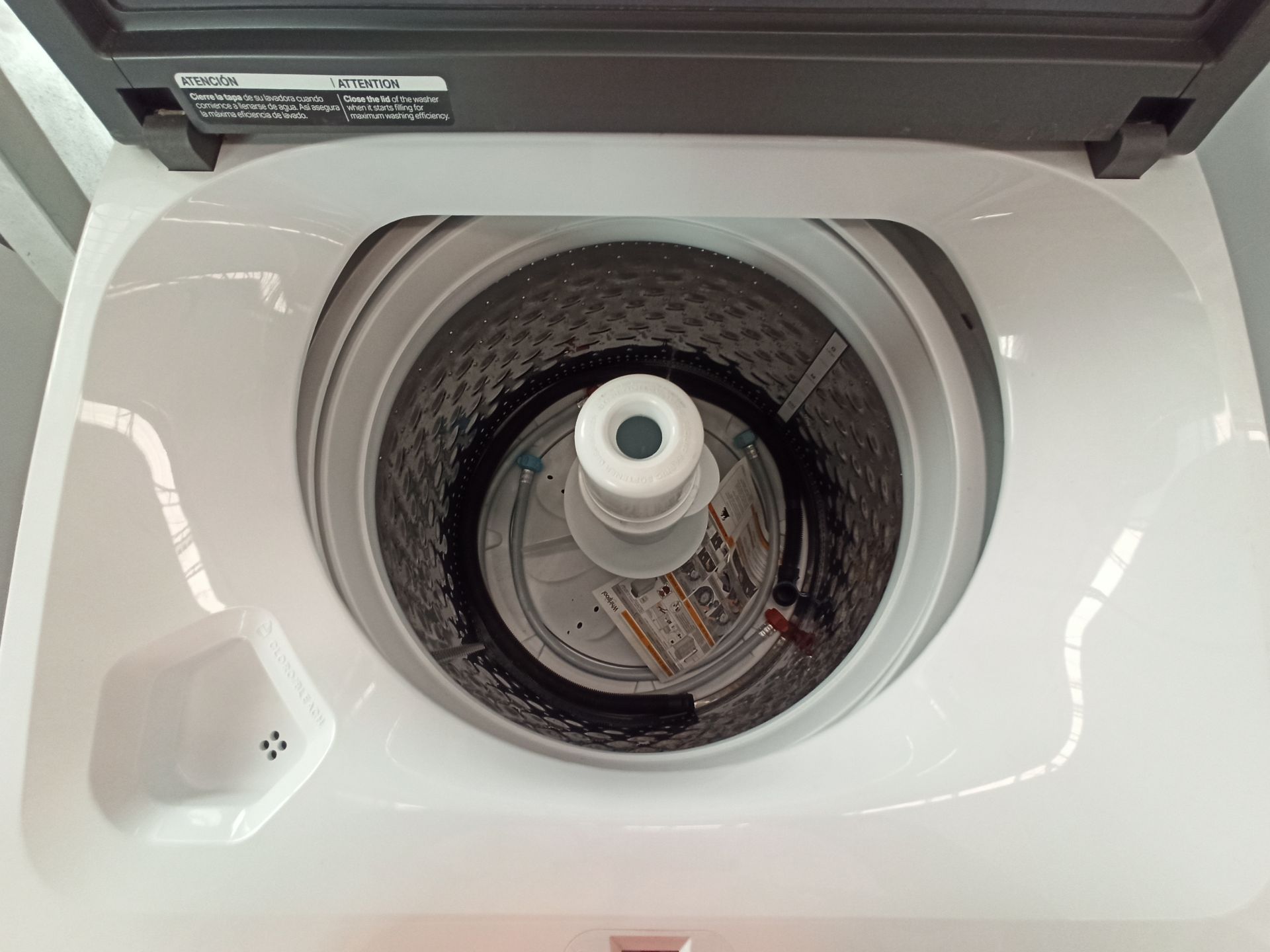 Lote de 2 Lavadoras contiene: 1 Lavadora de 18 KG Marca WHIRLPOOL, Modelo 8MWTW1813MJM1, Serie HLB3 - Image 15 of 18