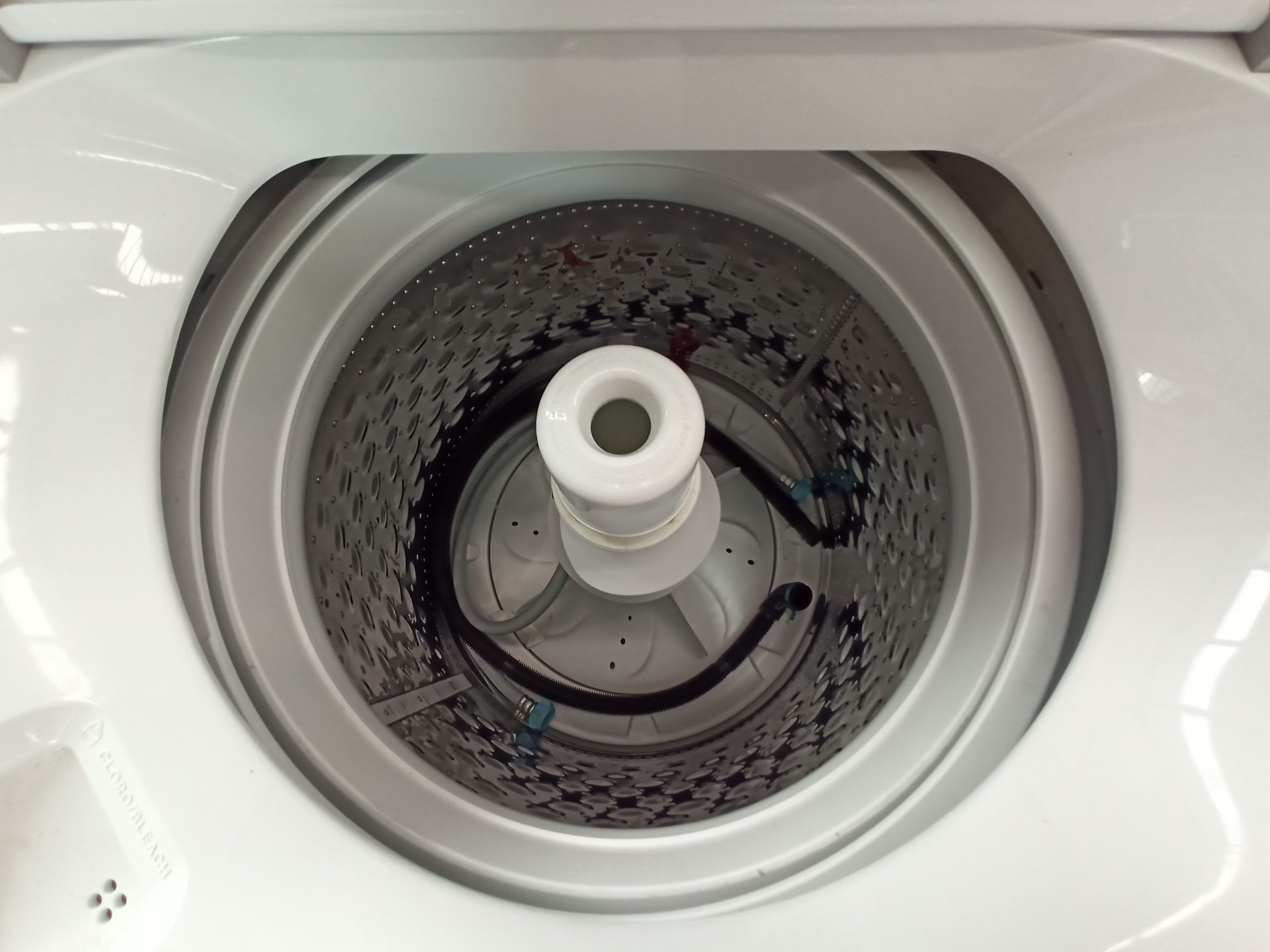 Lote de 2 Lavadoras contiene: 1 Lavadora de 20 KG Marca WHIRLPOOL, Modelo 8MWTW2024MJM0, Serie HLB3 - Image 7 of 18