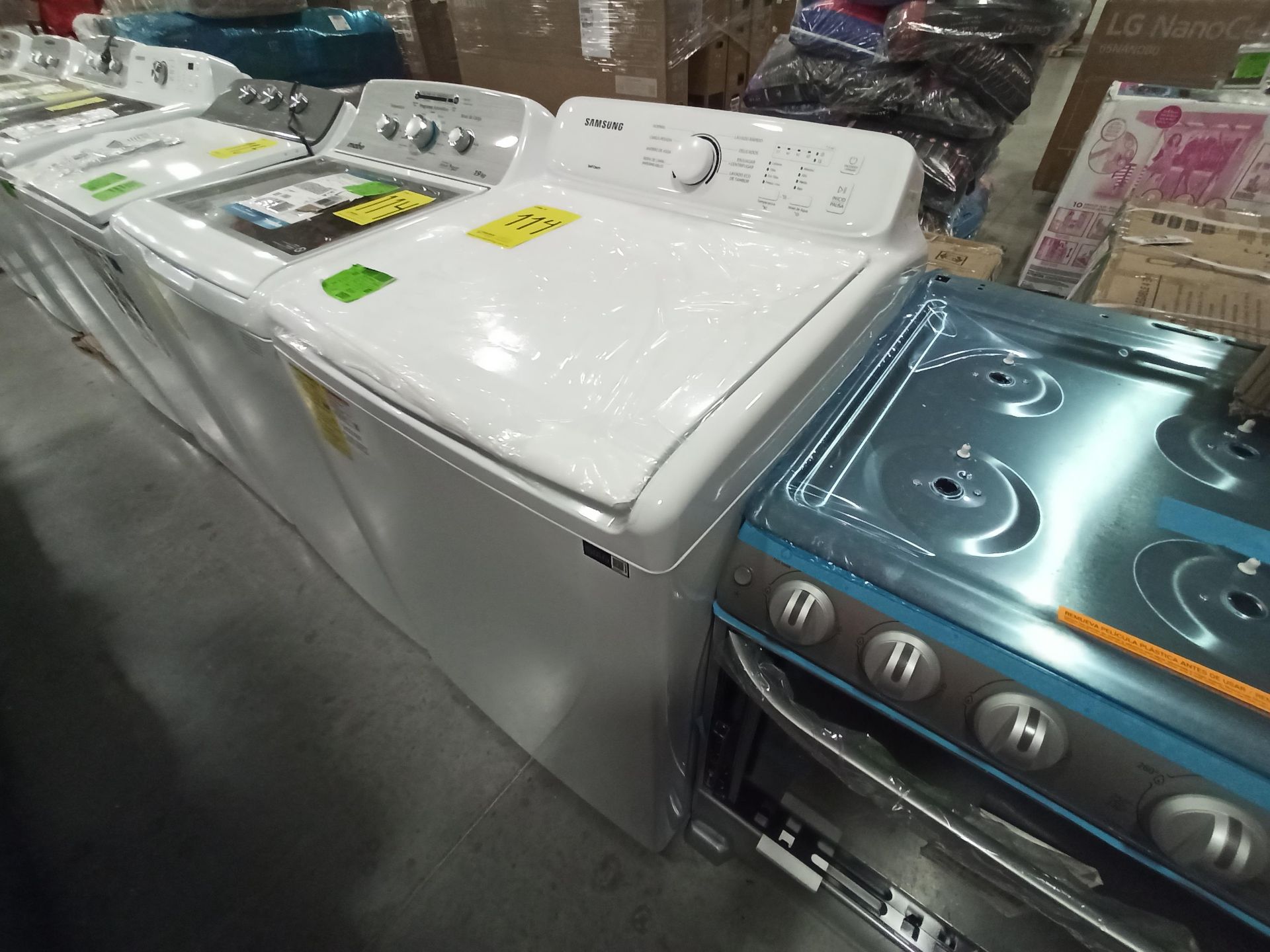 Lote de 2 lavadoras contiene: 1 Lavadora de 20 KG Marca SAMSUNG, Modelo WA20A3350GW, Serie T900714E - Image 4 of 18