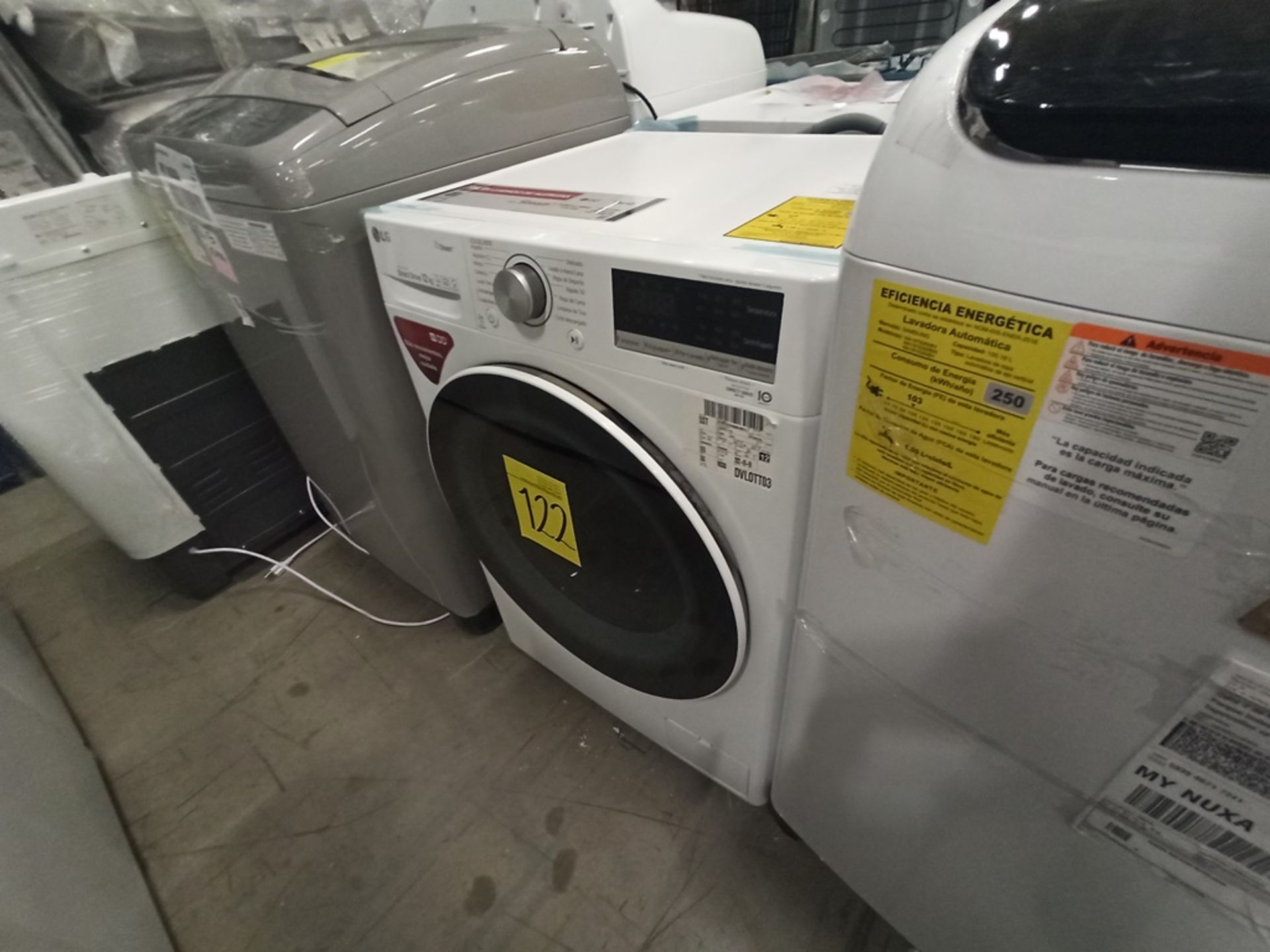 Lote de 2 Lavadoras contiene: 1 lavadora de 18 kg Marca WINIA, Modelo DWFDG361AGG1, Serie 250122, C - Image 14 of 18