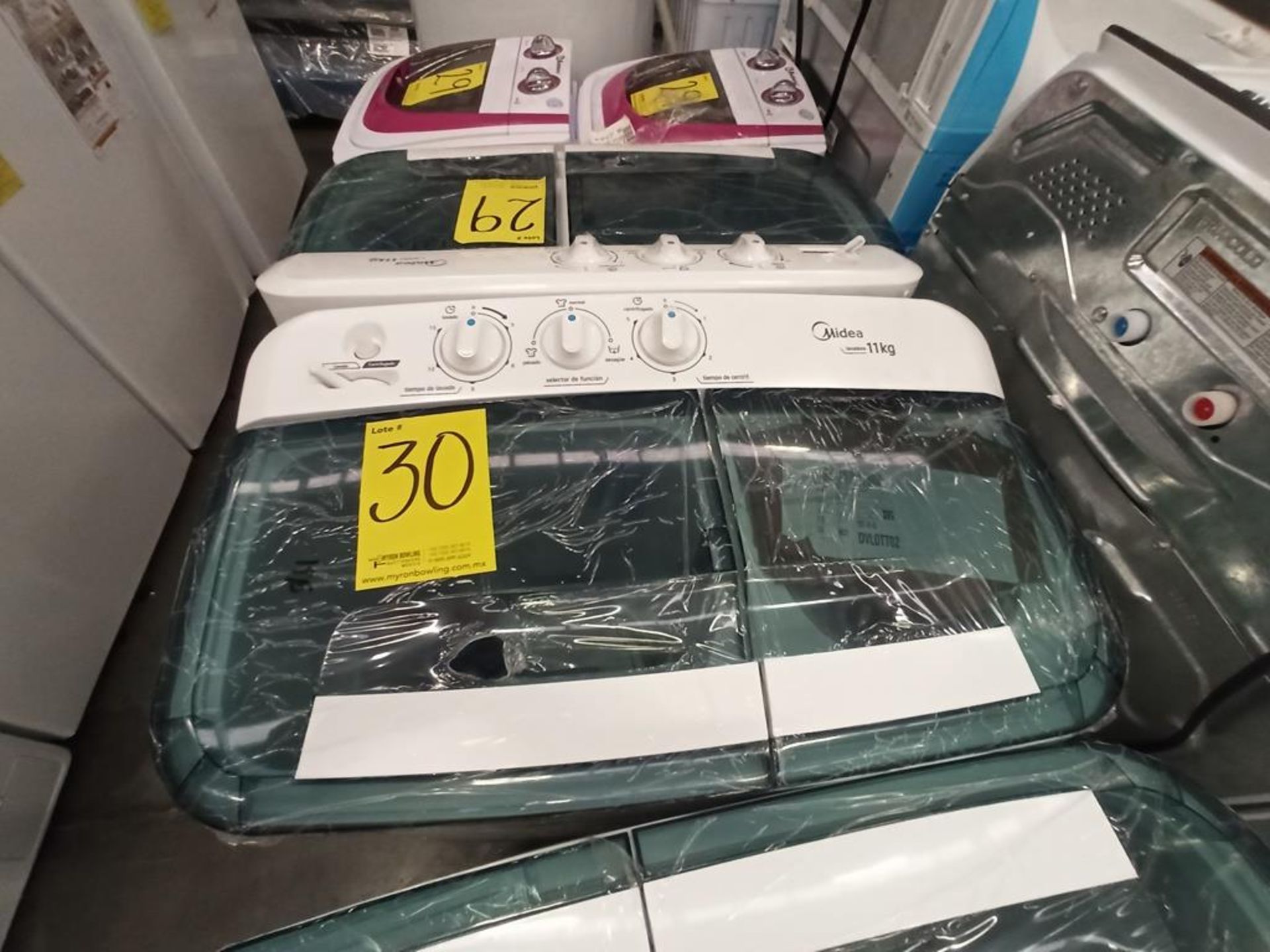Lote de 3 Lavadoras contiene: 1 lavadora de 11 kg Marca MIDEA, Modelo MLTT11M2NUCW, Serie ND, Color - Image 2 of 22