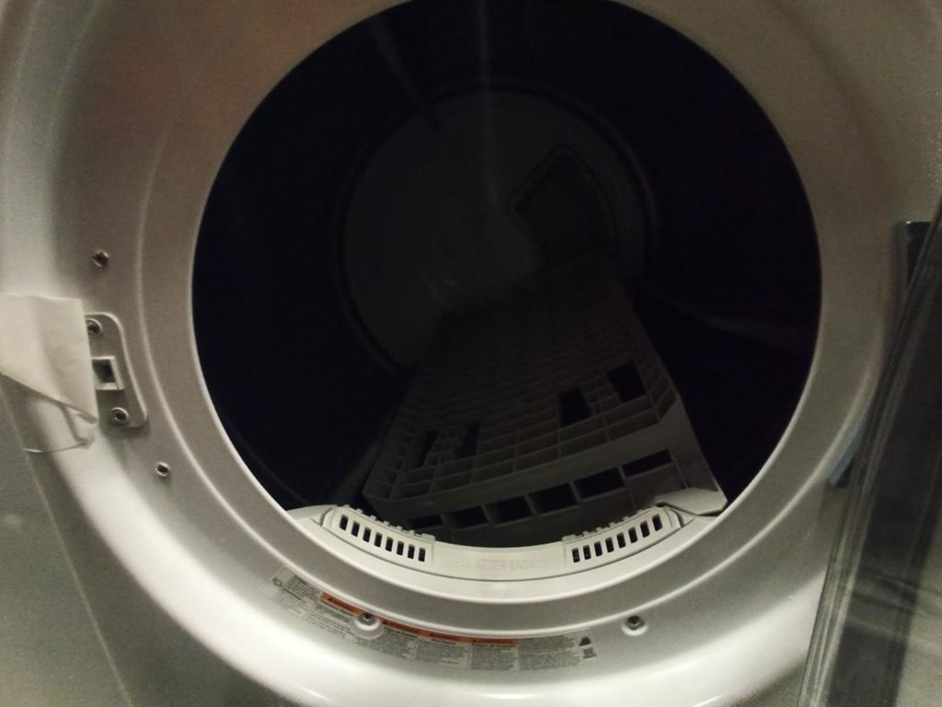 Lote de 1 lavadora más 1 secadora contiene: 1 lavadora de 20 kg Marca WHIRPOOL, Modelo 8MWTW2024WJM - Image 17 of 18