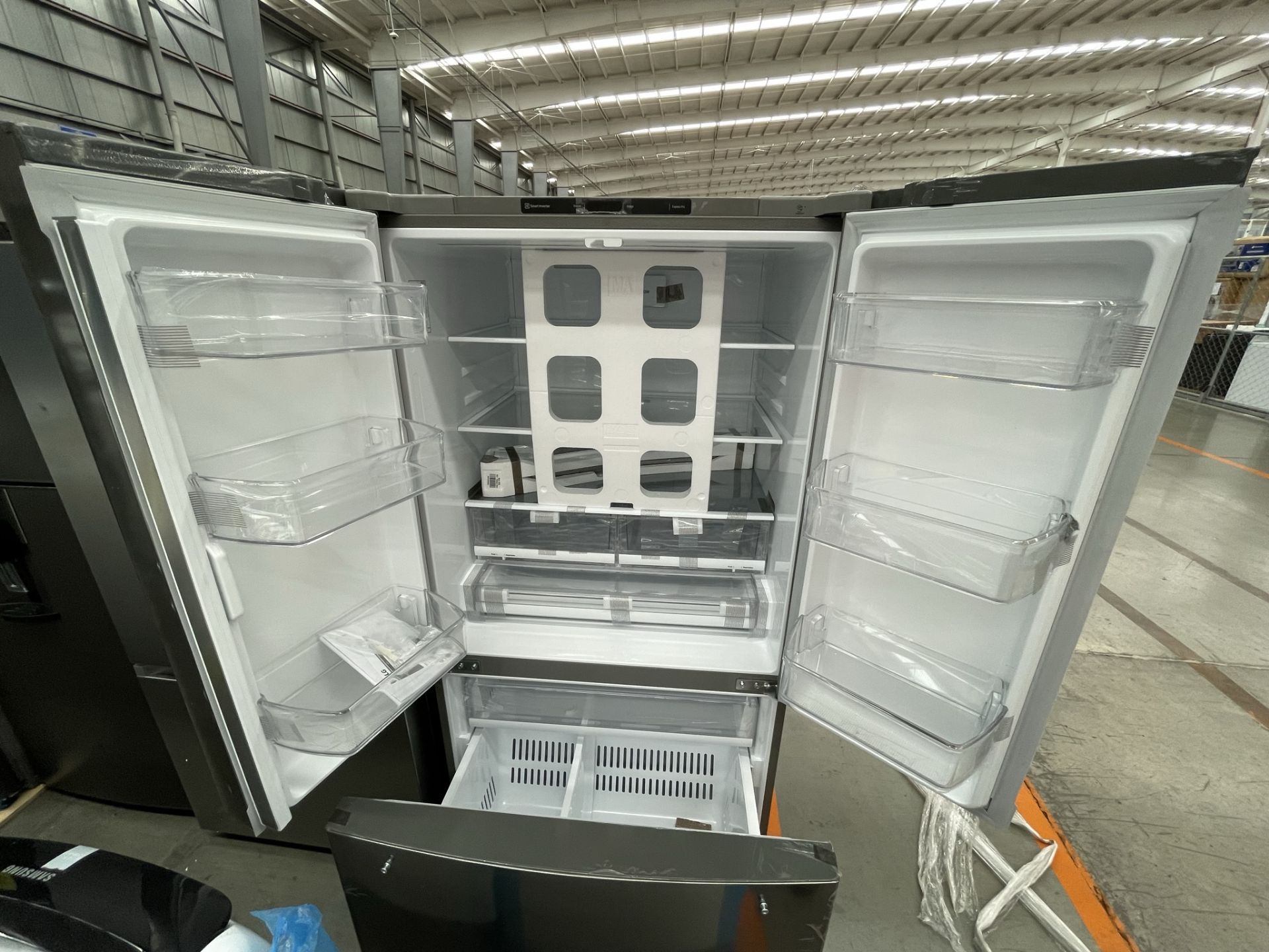 (EQUIPO NUEVO) 1 Refrigerador Marca LG, Modelo GM29BP, Serie R30233, Color GRIS, LB-621556; (Nuevo, - Image 9 of 9