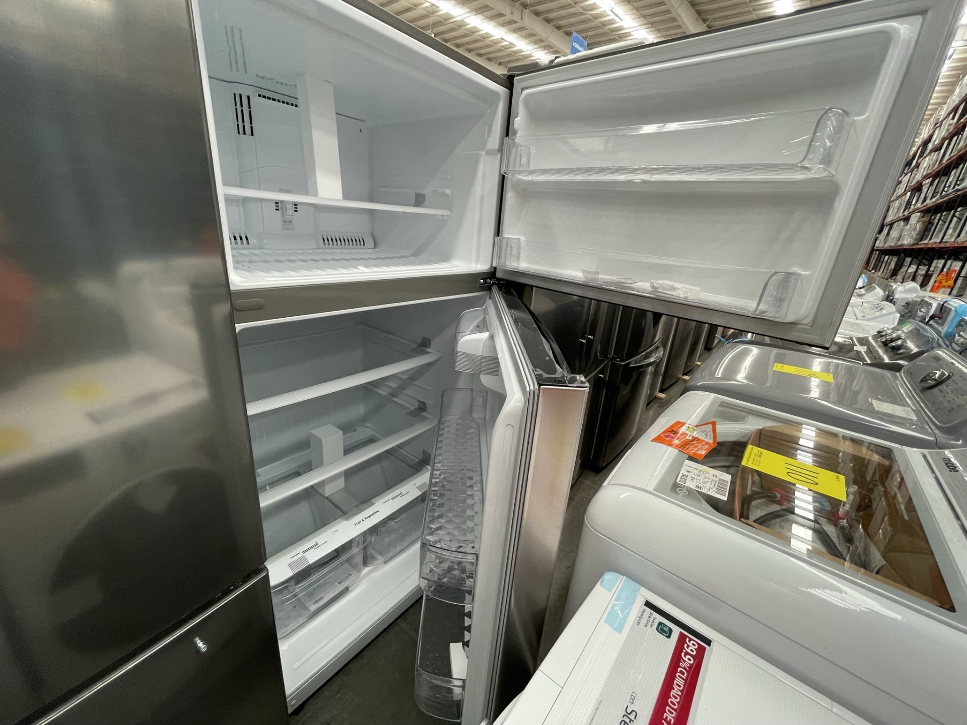 (EQUIPO NUEVO) 1 Refrigerador Marca LG, Modelo GT24BS, Serie V1C601, Color GRIS, LB-619781; (Nuevo, - Image 8 of 10