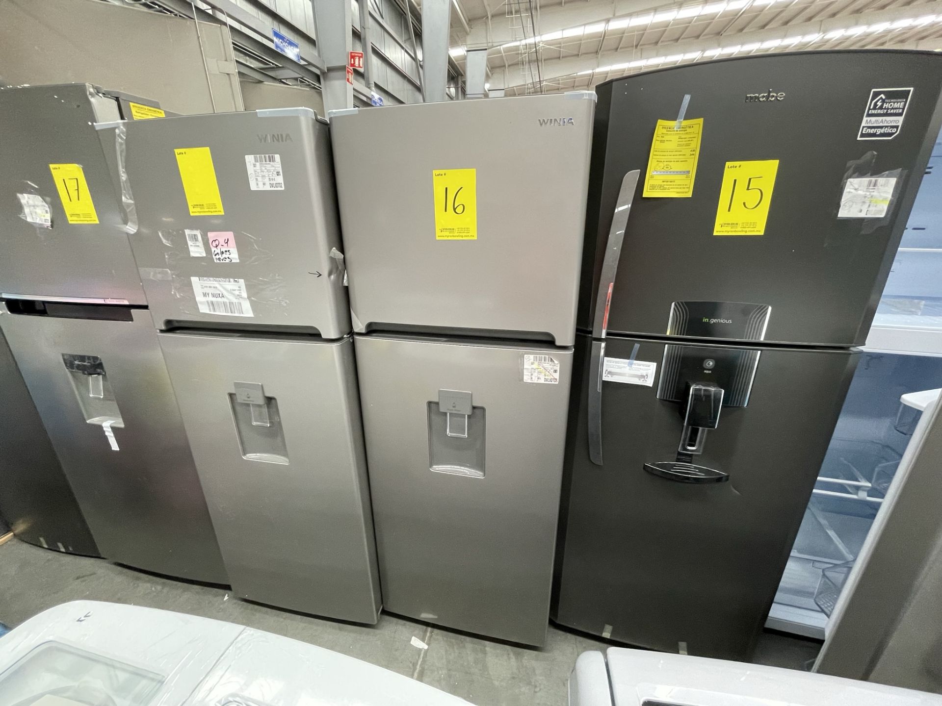 (EQUIPO NUEVO) 1 Refrigerador Con Dispensador De Agua Marca WINIA, Modelo DFR32210GMDX, Serie 85006 - Image 2 of 8