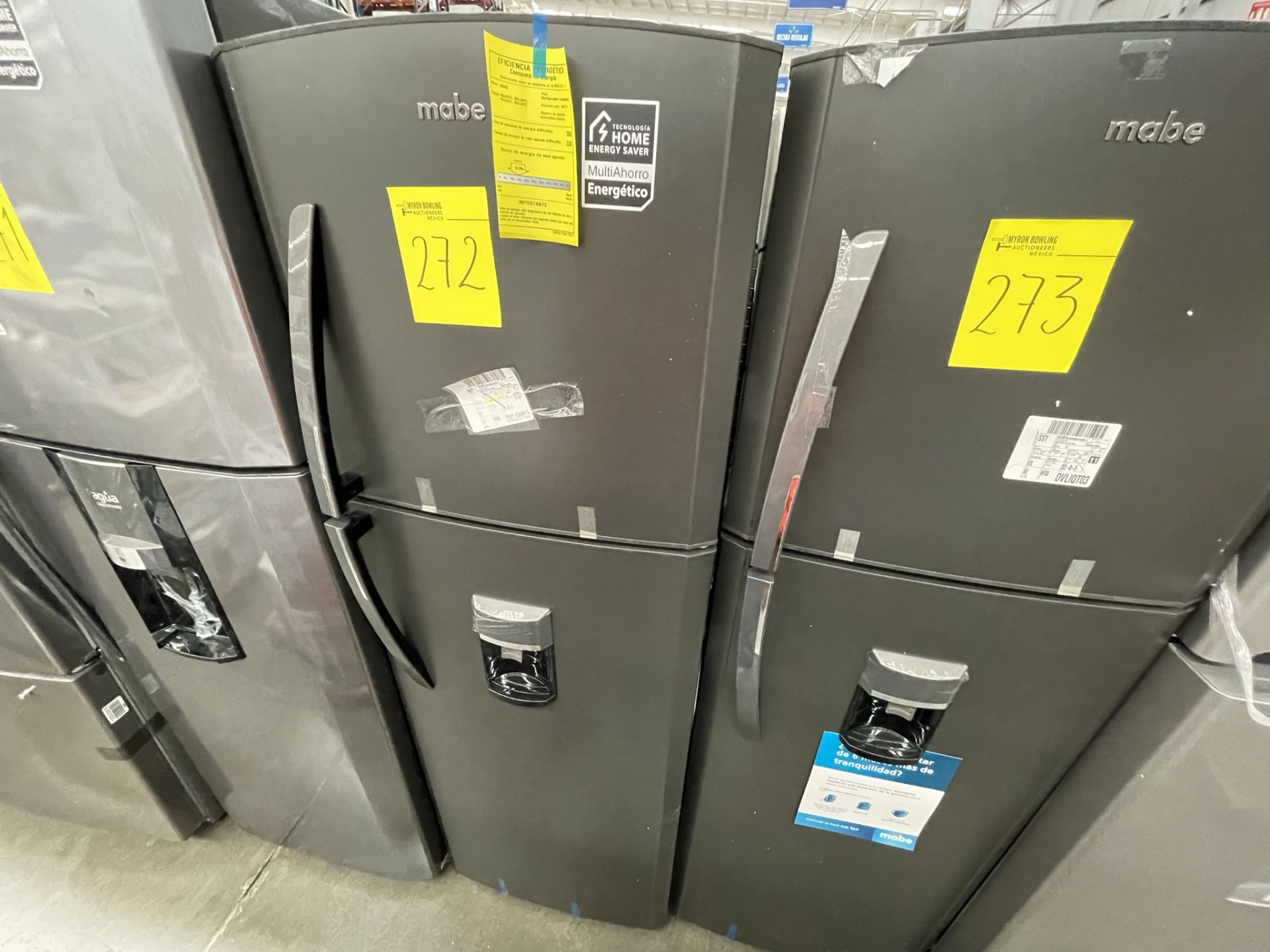 (EQUIPO NUEVO) 1 Refrigerador Con Dispensador De Agua Marca MABE, Modelo RMA300FJMRDA, Serie 2210P7 - Image 2 of 8
