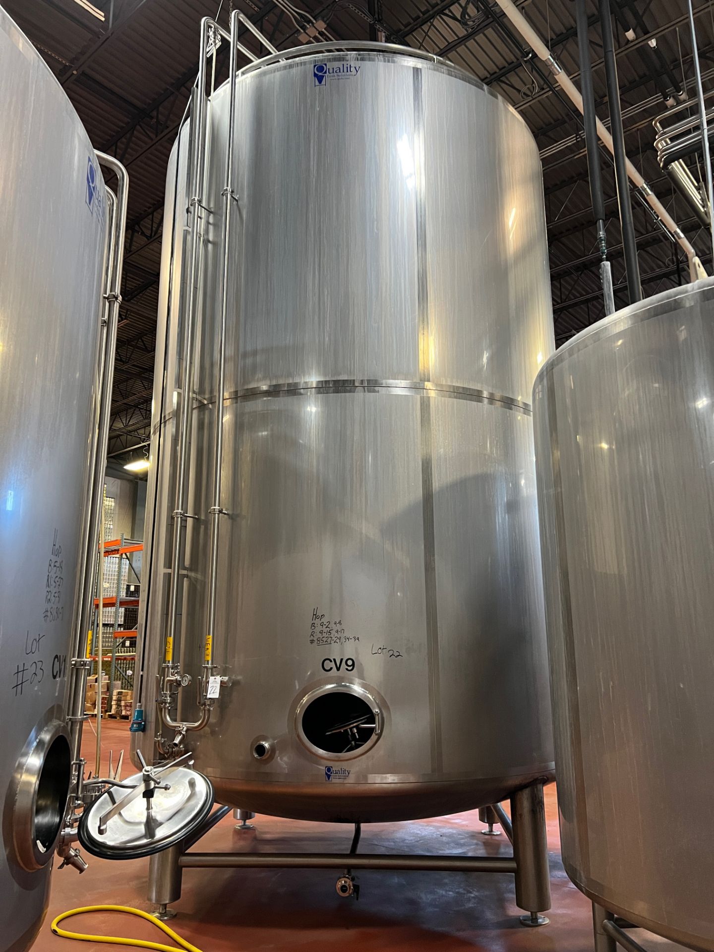 Quality Tank 400 BBL Stainless Steel Holding Tank, Glycol Jacketed, Rounded Bottom, | Rig Fee $6000