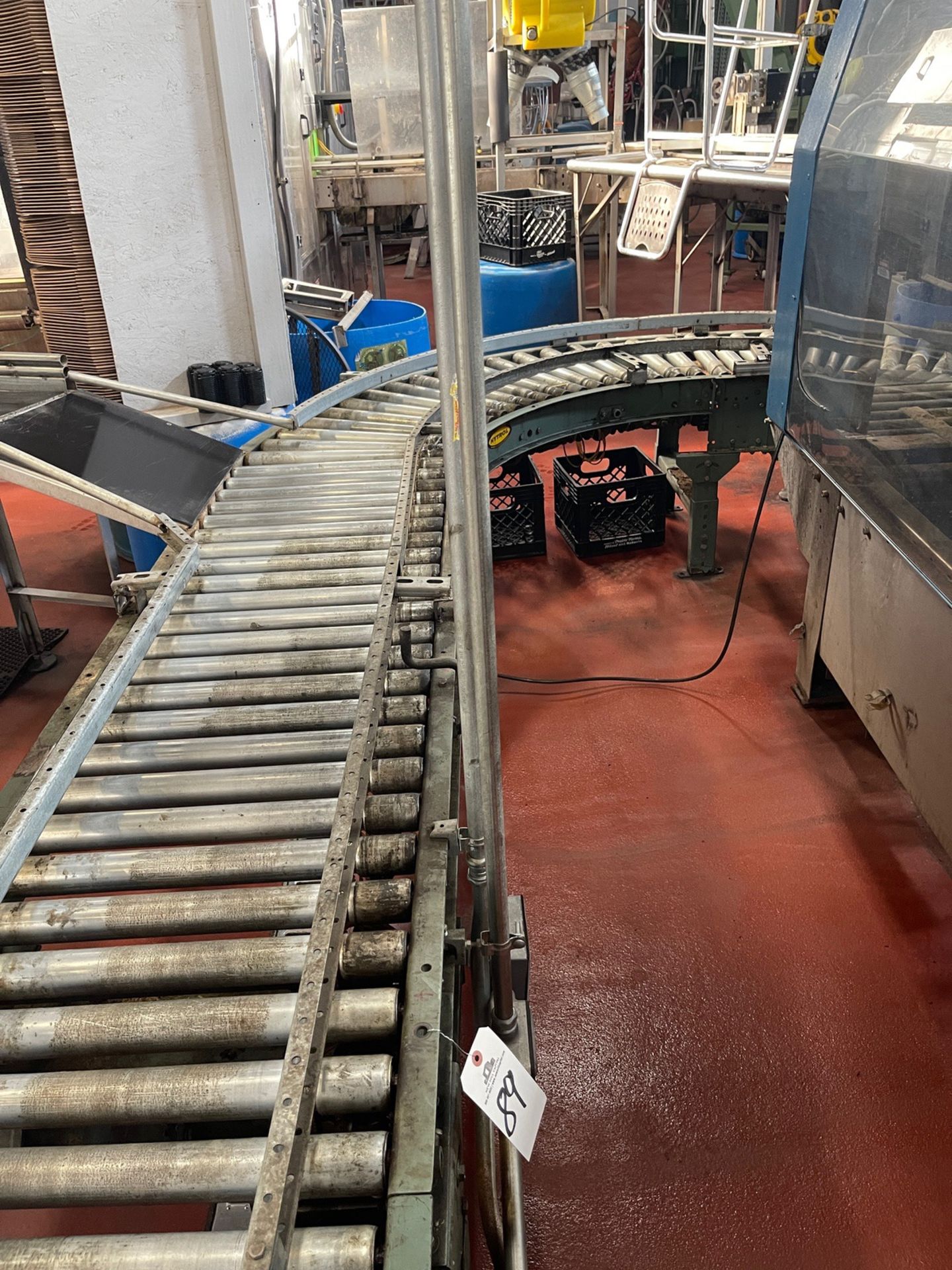 Hytrol Steel Roller Case Conveyor with J shaped Curve, Approx. 14' run and 21" wide | Rig Fee $250 - Image 3 of 4