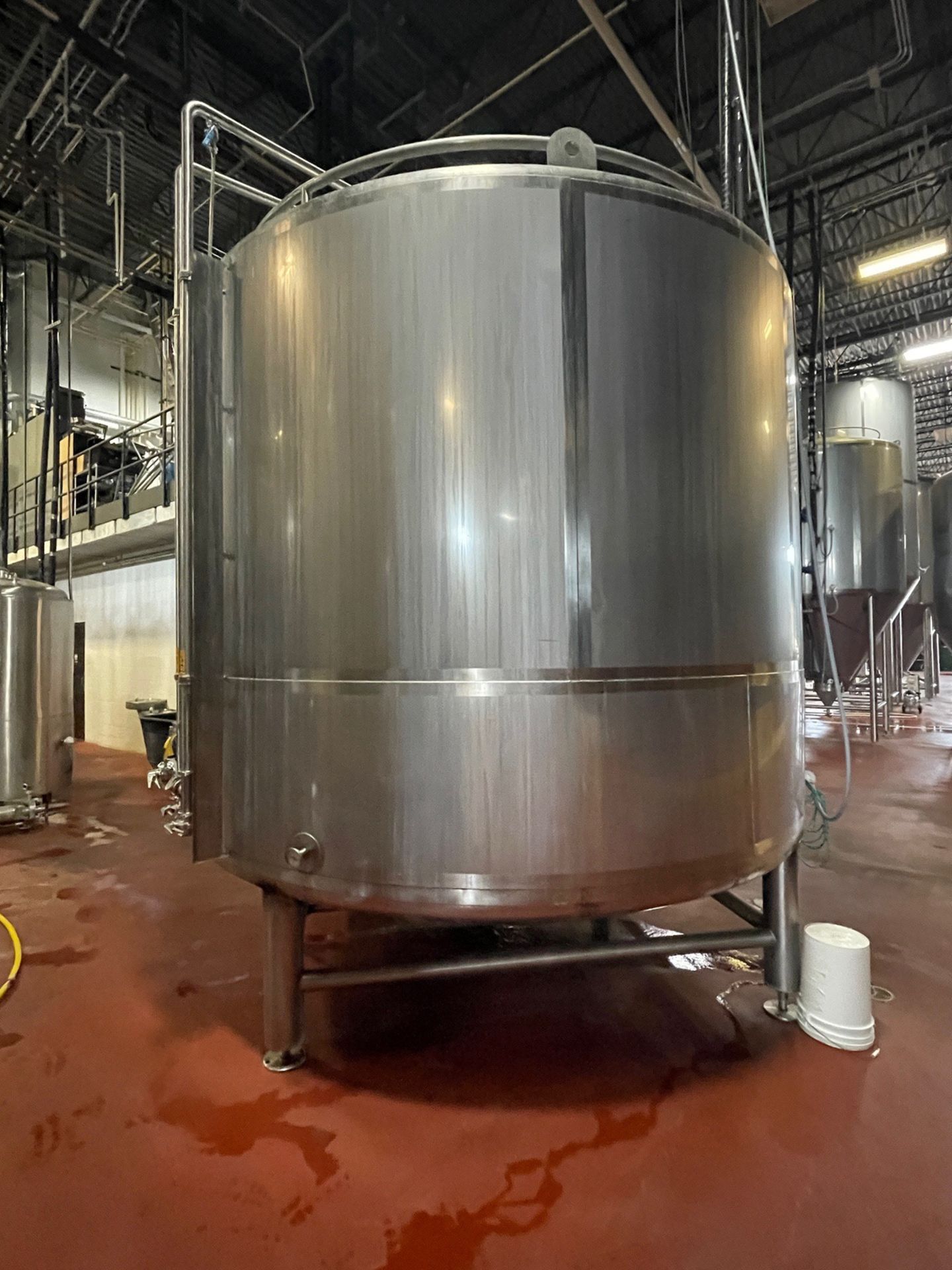 Quality Tank 200 BBL Stainless Steel Holding Tank, Glycol Jacketed, Rounded Bottom, | Rig Fee $3000 - Image 5 of 7