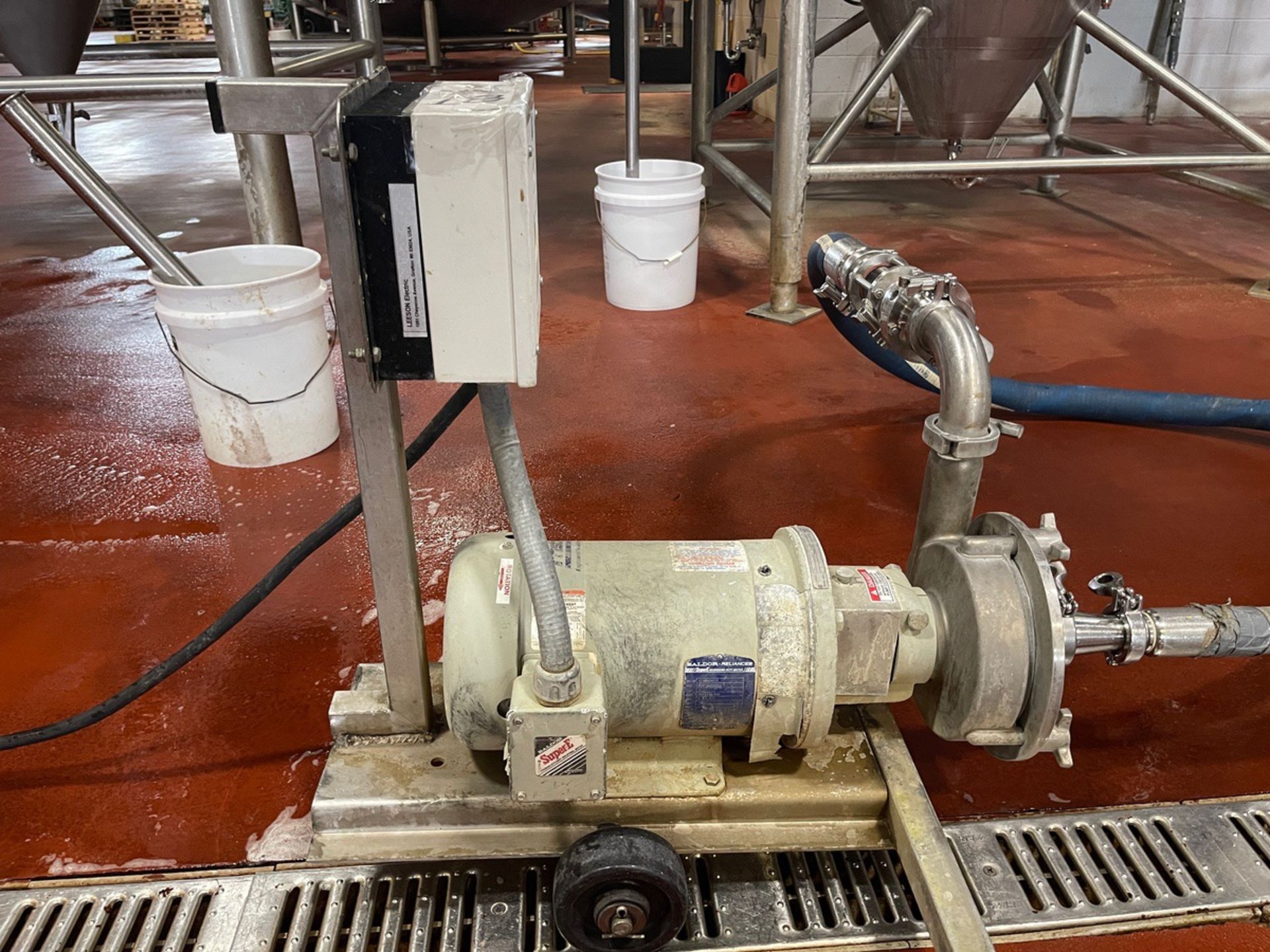 Centrifugal Transfer Pump, 3 HP Baldor Reliance Motor | Rig Fee $100 - Bild 2 aus 8