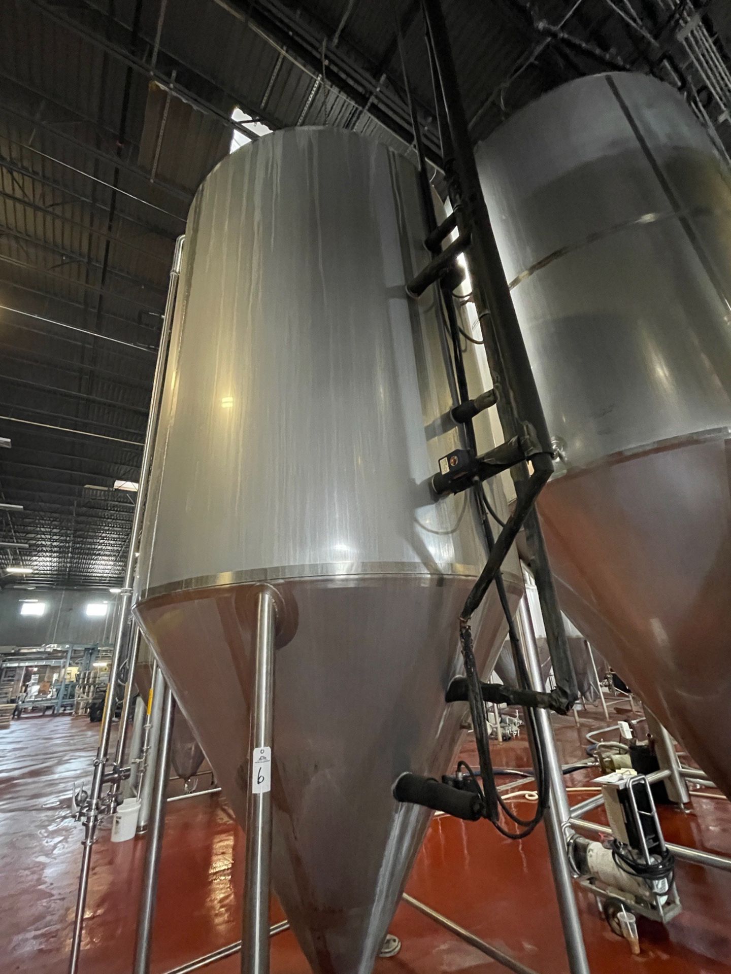 2013 Quality Tank 100 BBL Stainless Steel Fermenter, Glycol Jacketed, Cone Bottom, | Rig Fee $3000 - Image 8 of 11