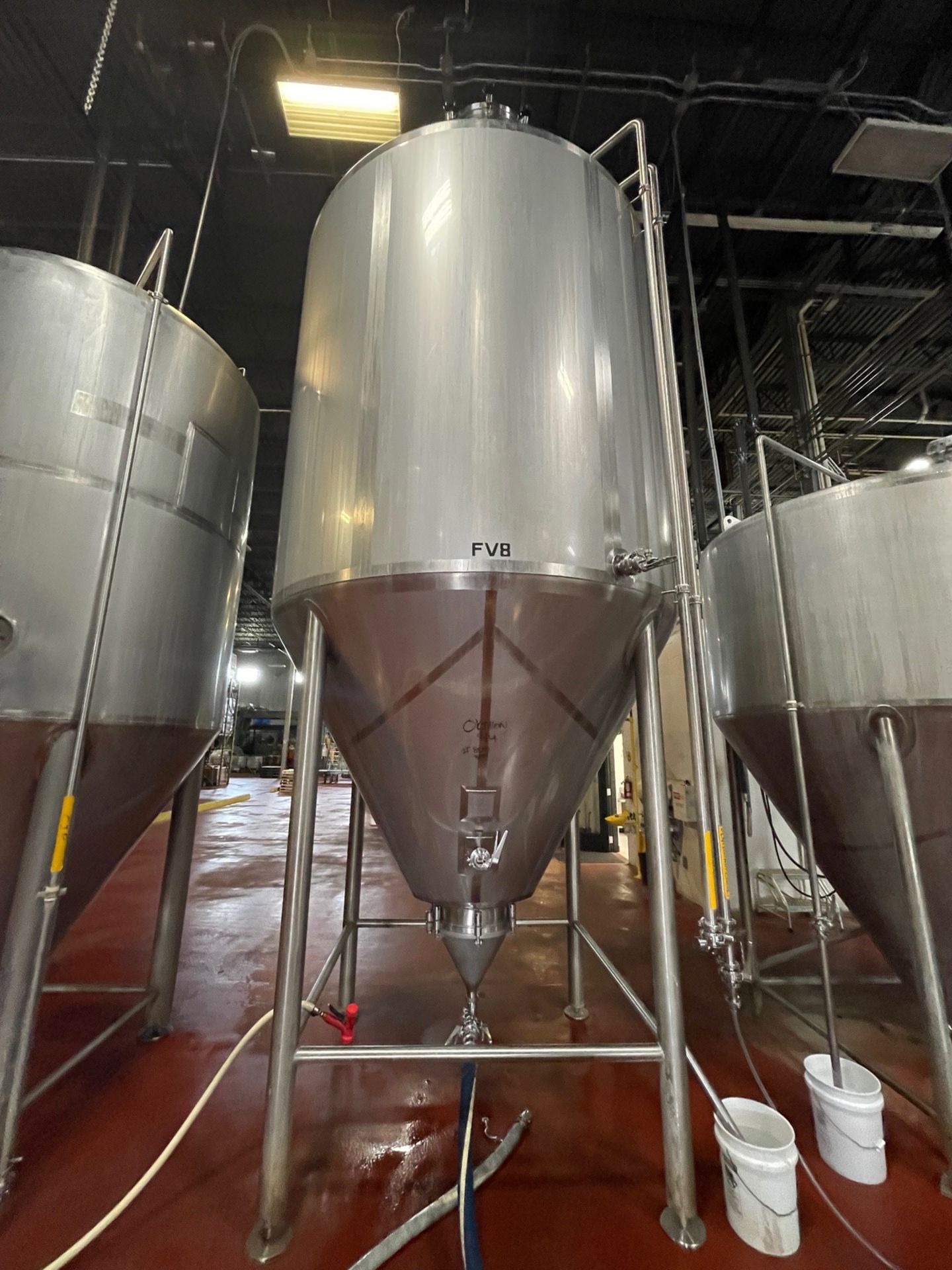 2012 Quality Tank 100 BBL Stainless Steel Fermenter, Glycol Jacketed, Cone Bottom, | Rig Fee $2500 - Image 6 of 11