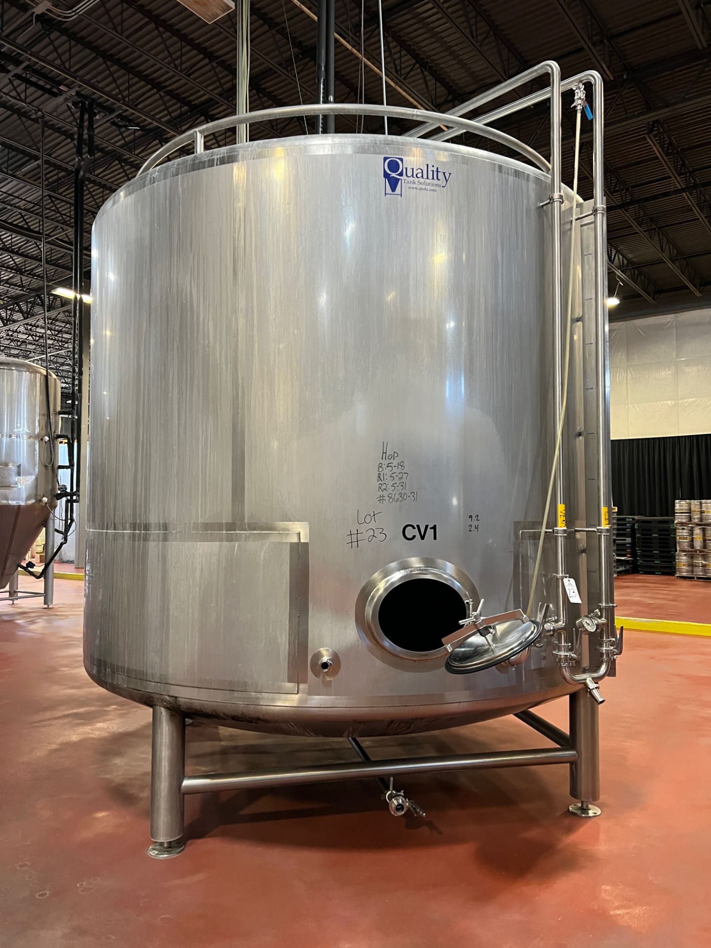Quality Tank 200 BBL Stainless Steel Holding Tank, Glycol Jacketed, Rounded Bottom, | Rig Fee $3000