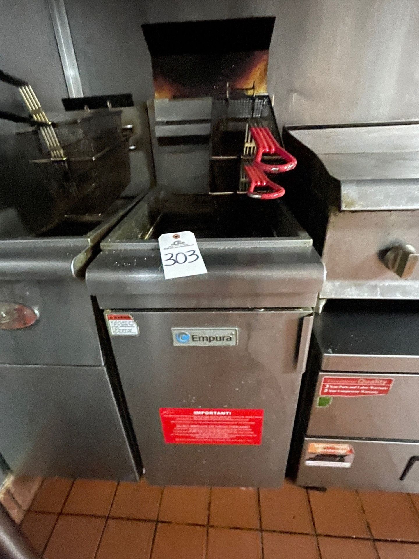 Empura 2 Basket Natural Gas Deep Fryer | Rig Fee $175