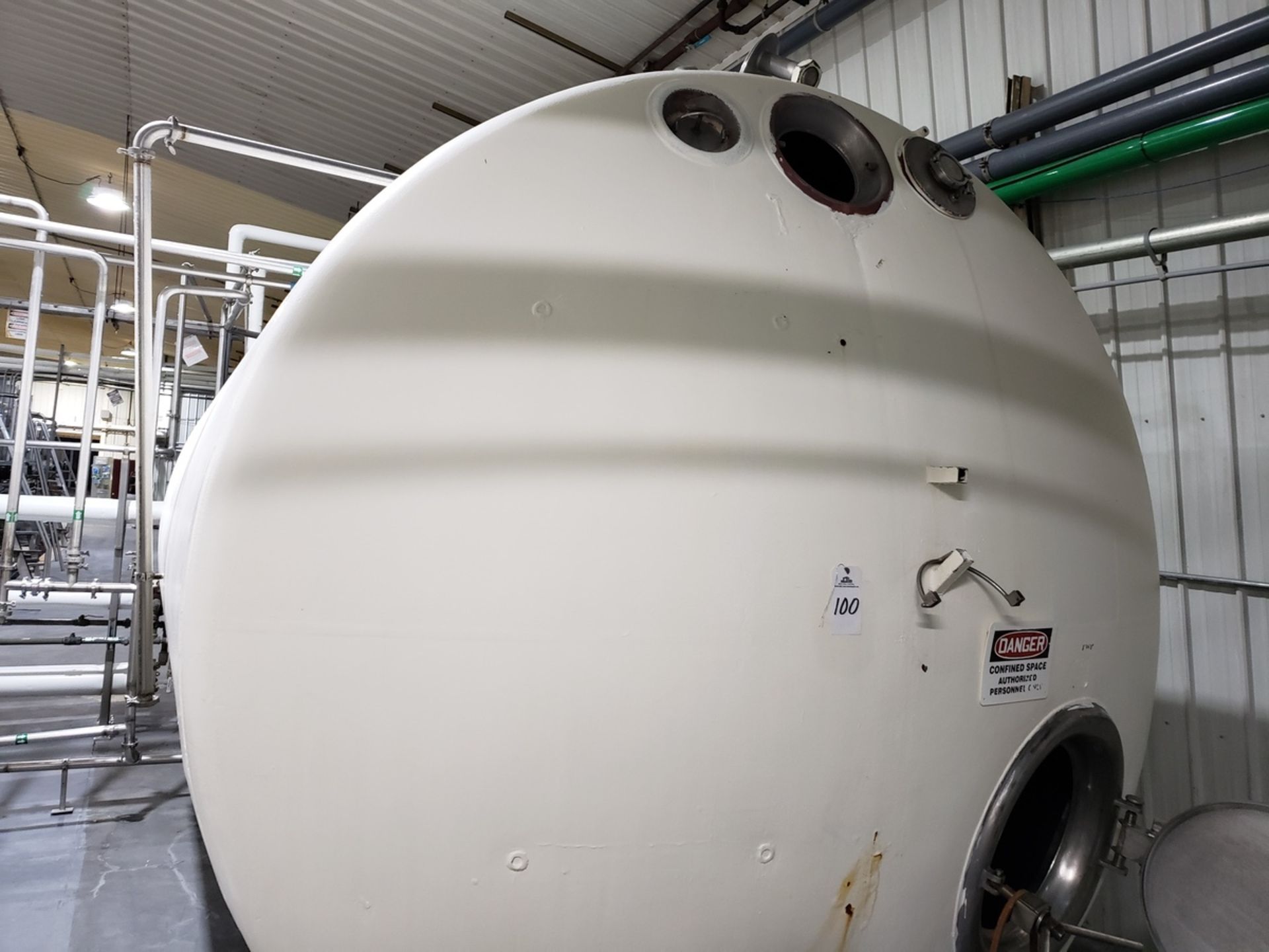 5,500 Gallon Horizontal Stainless Steel Storage Tank | Rig Fee: $1500