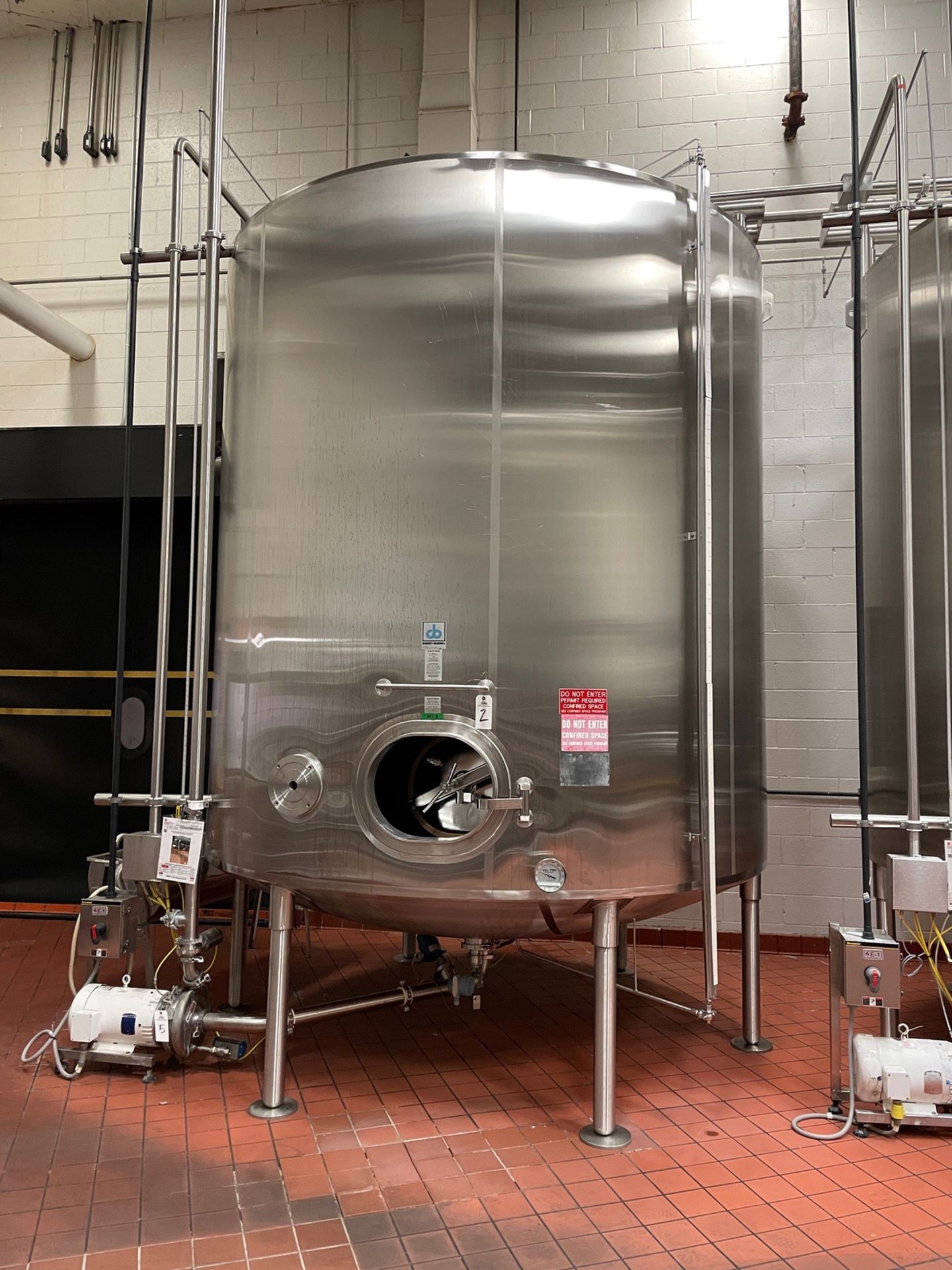 Cherry Burrell 5,000 Gallon Stainless Steel Double Wall Insulated Tank with Vertica | Rig Fee: $3500