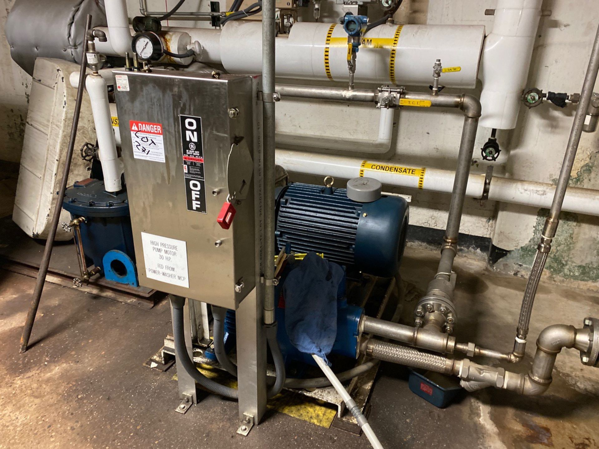 High Pressure 30HP Power Wash with Stainless Holding Tank, Heat Exchanger and Contr | Rig Fee: $350
