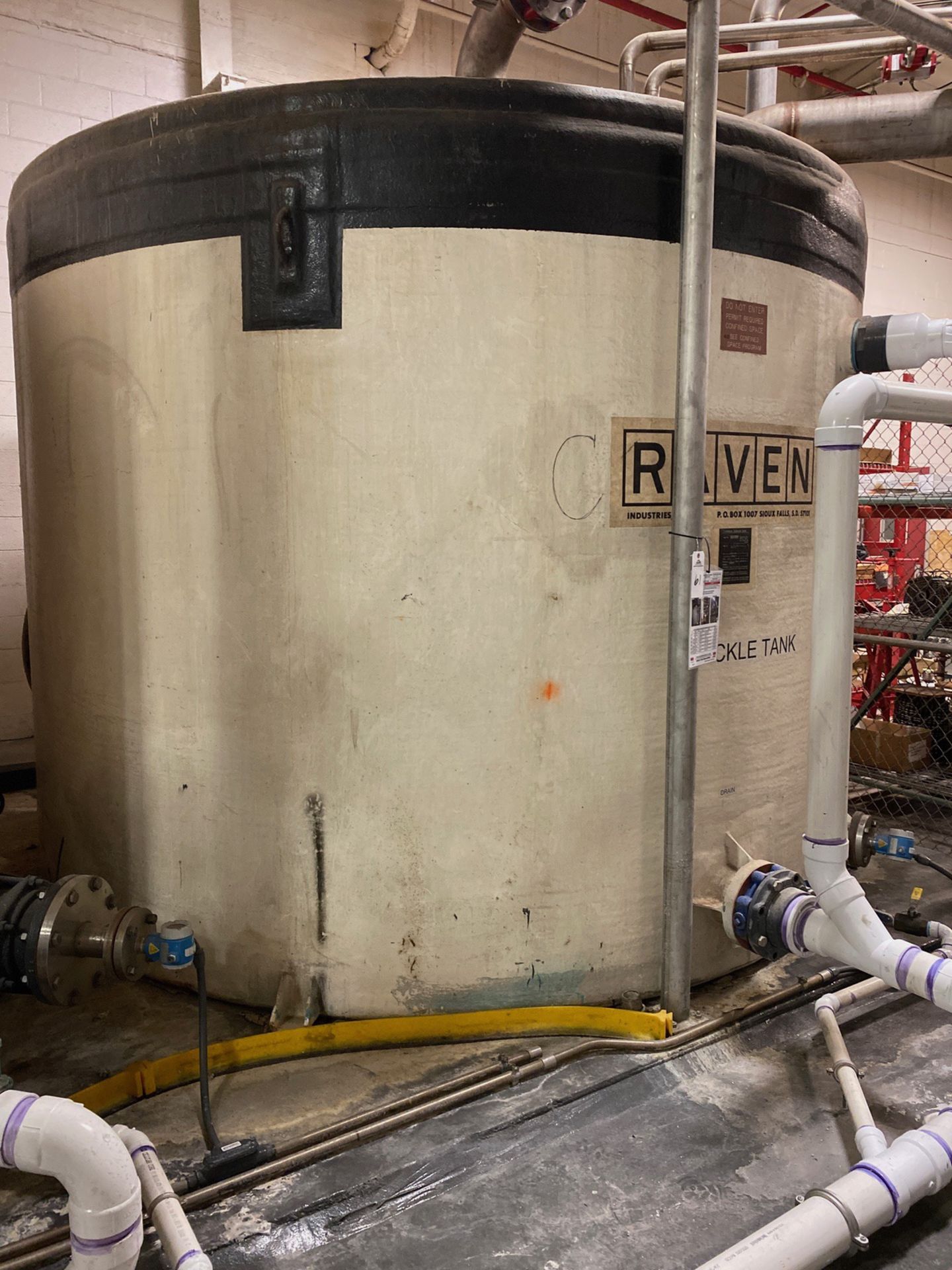 6,500 Gallon FRP Trickle Tank, Approx Dims: 11ft-6in OD x 10ft-3in OD x 8ft-8in Str | Rig Fee: $1000