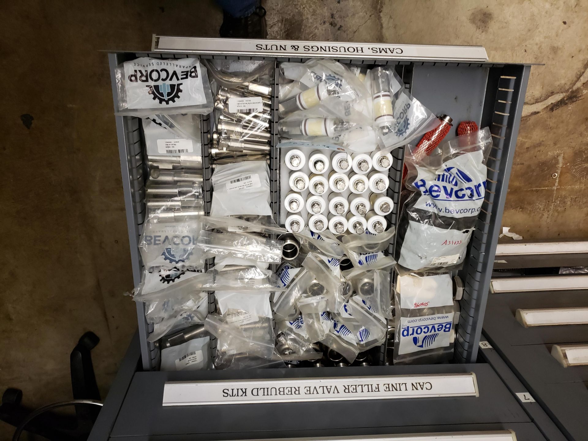 Vidmar 10 Drawer Storage Cabinet, W/ Contents, Bevcorp Filler Nozzle Spare Parts | Rig Fee: $100 - Image 9 of 11