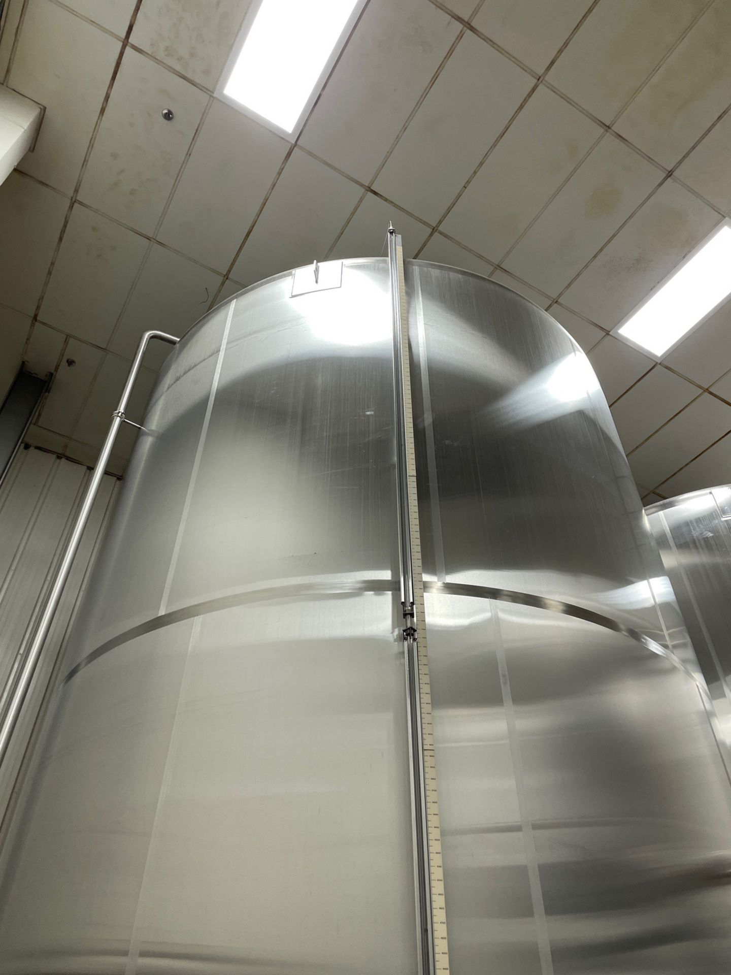 Cherry Burrell 15,000 Gallon Stainless Steel Horizontal Agitated Tank, Dish Bottom, | Rig Fee: $6000 - Image 3 of 11