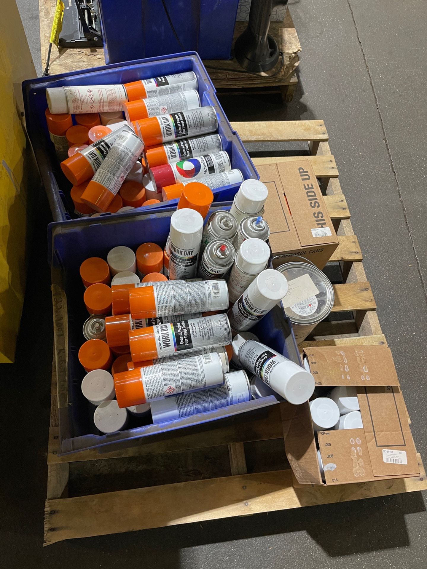 Lot of Justrite Flammable Liquids Storage Cabinet and Paint, Model #25860, 90 Gallo | Rig Fee $50 - Image 3 of 3
