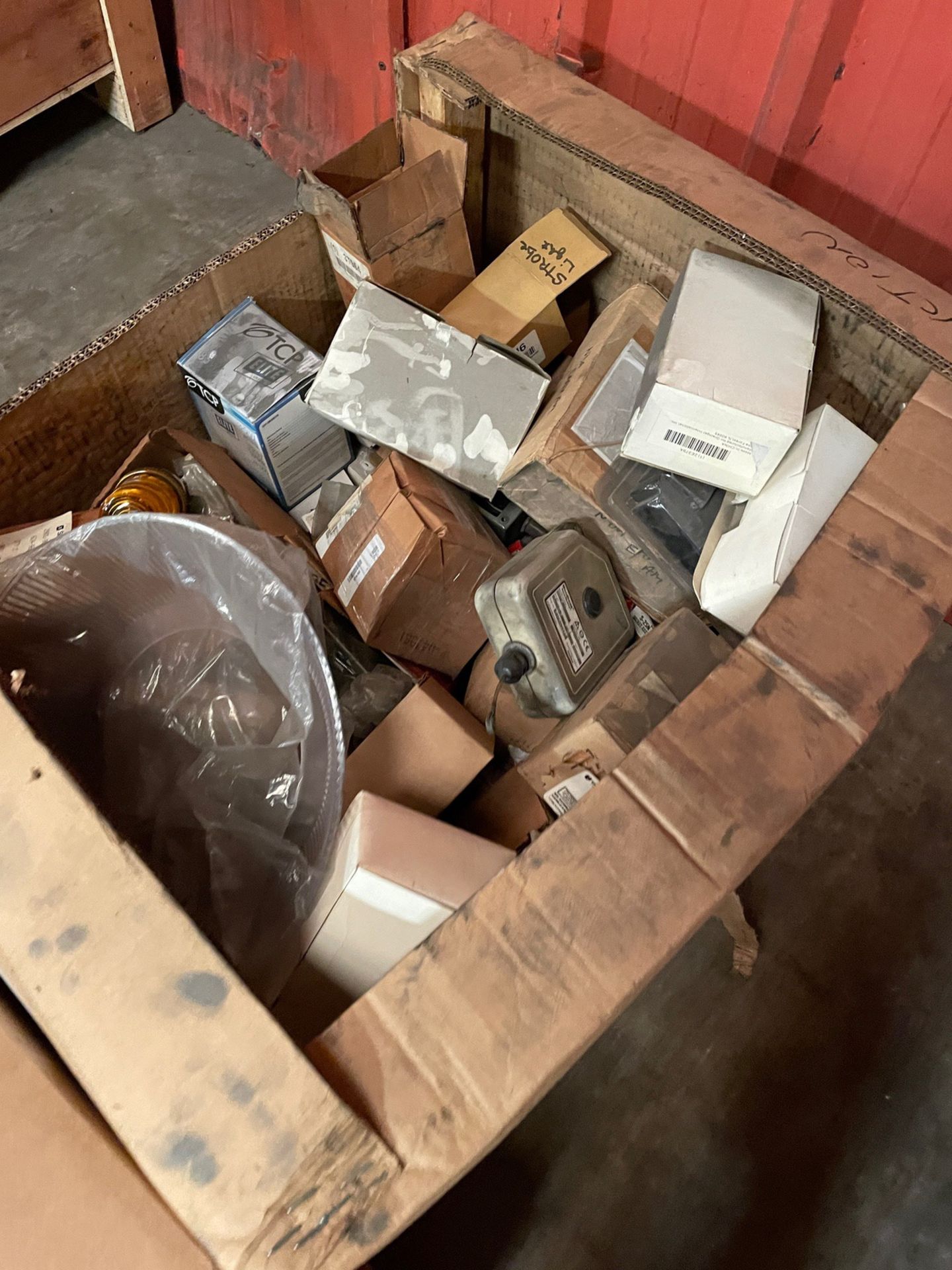 Lot of Monorail Conveyor Parts | Rig Fee $100 - Image 8 of 20