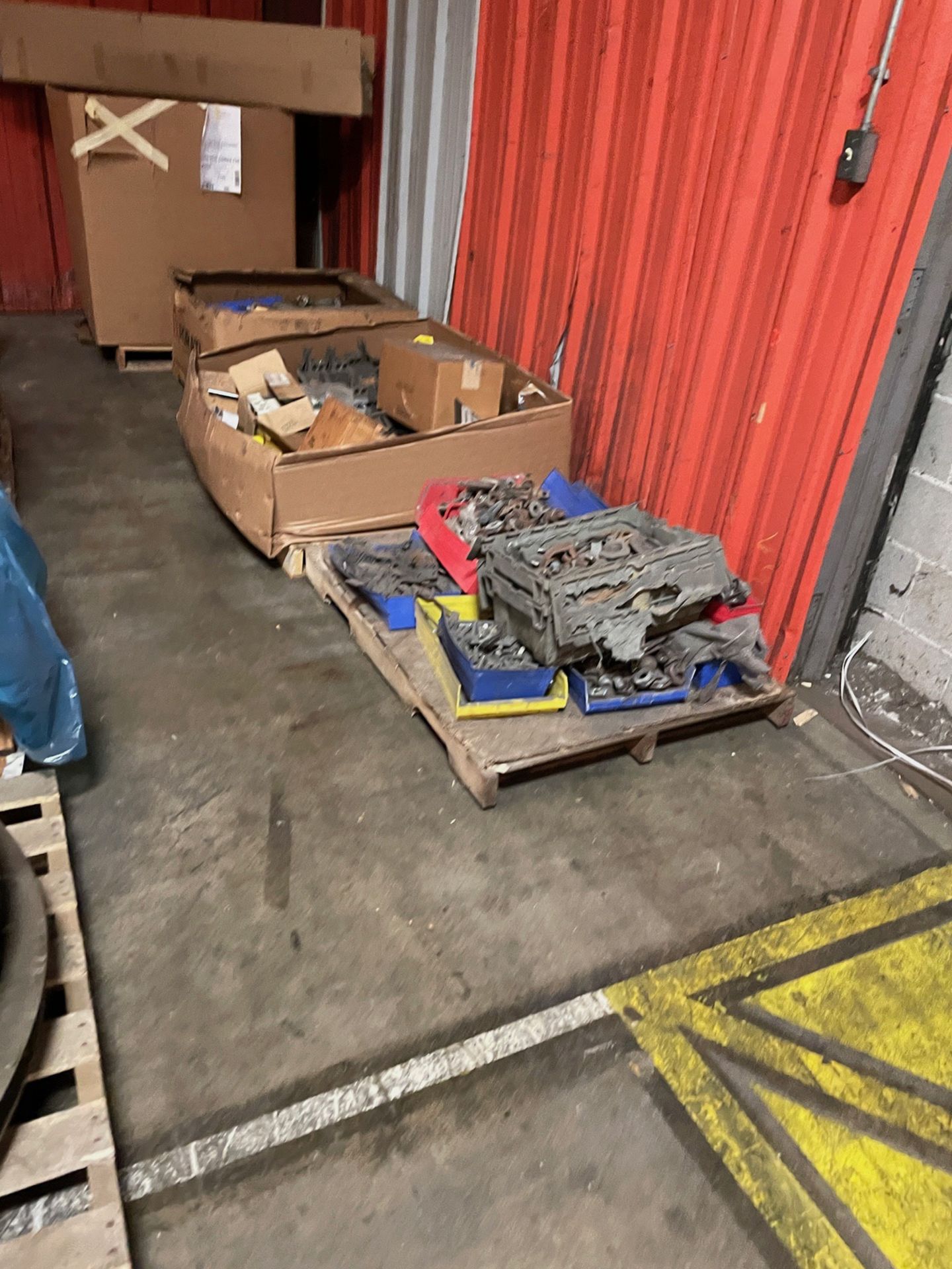 Lot of Monorail Conveyor Parts | Rig Fee $100 - Image 10 of 20