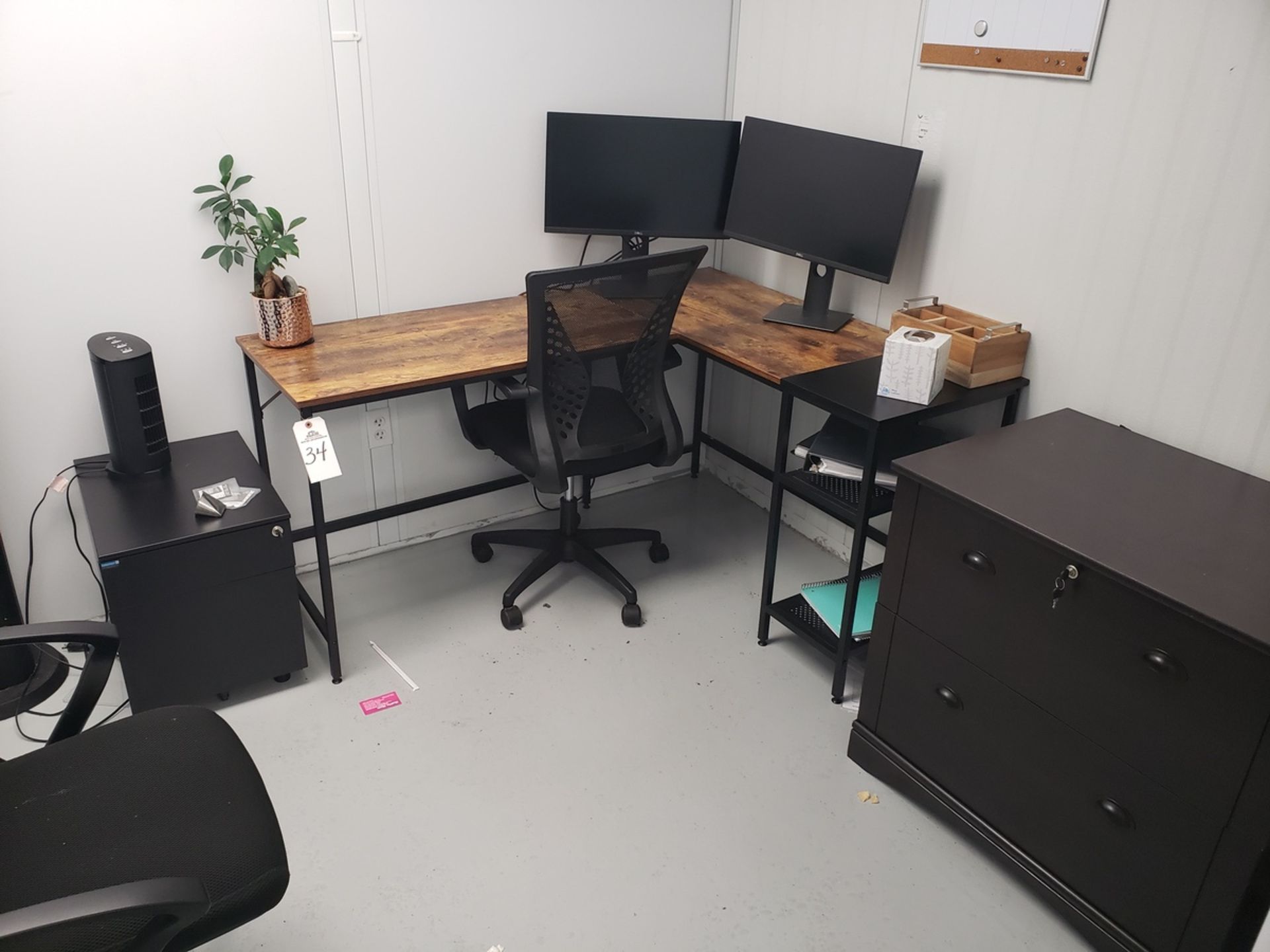 Contents of R&D Office | Rig Fee: $50