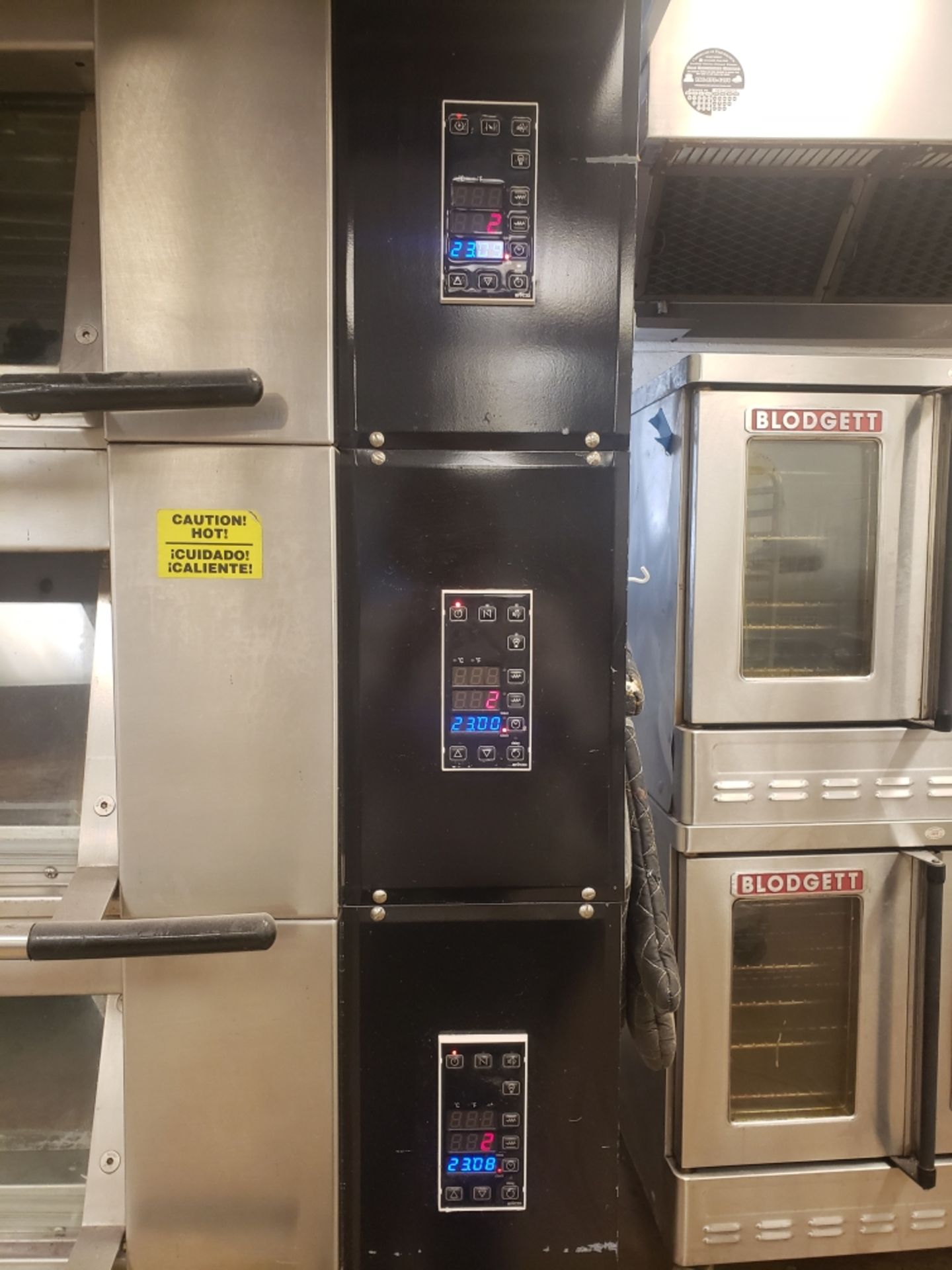 Bongard Model M6FE Three Rack Deck Oven (2016 Refurbished), Approx Dims 70 (Loc: TX) | Rig Fee: $500 - Image 2 of 3