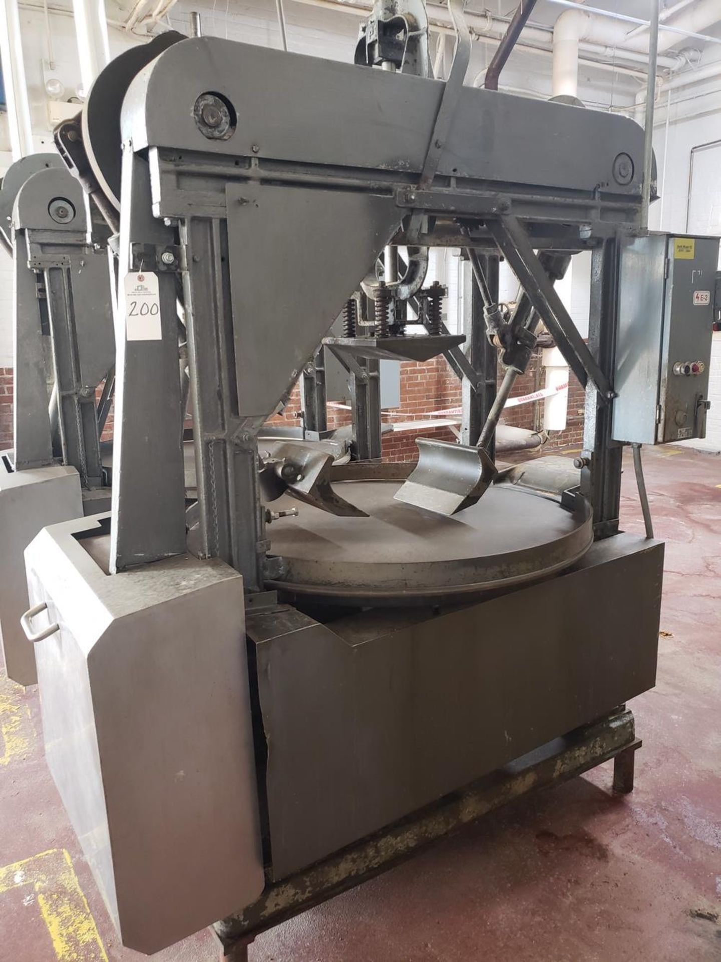 Berk Candy Cooling and Kneading Machine | Rig Fee $500