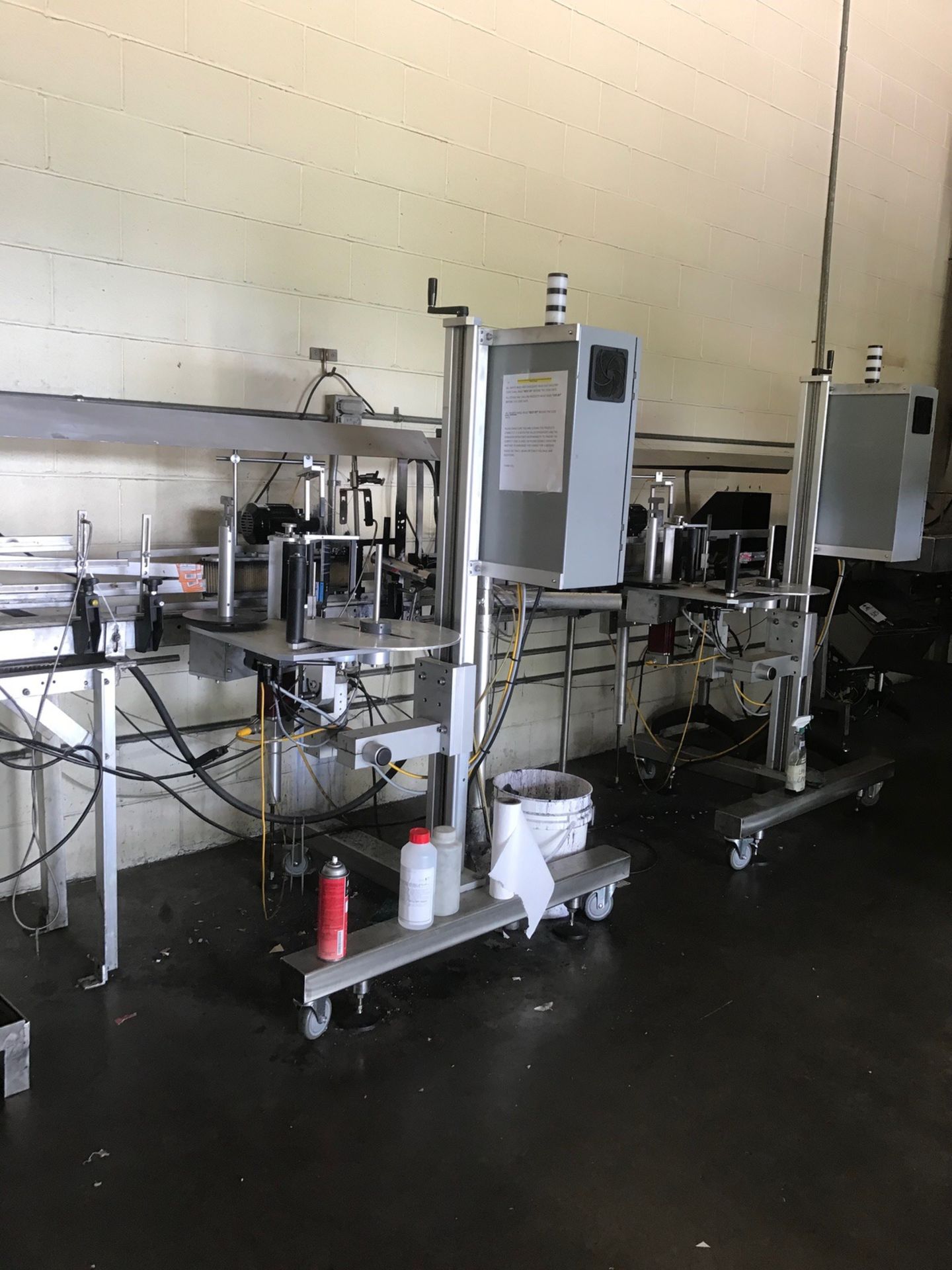 WS Packaging Jug Labeler with Jug Pusher | Rig Fee $250 - Image 2 of 3