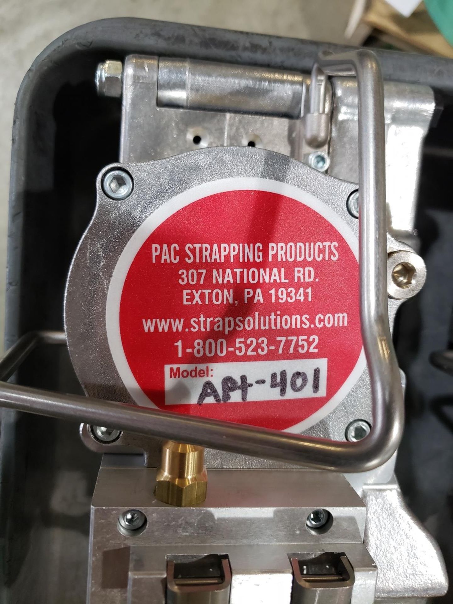 Lot of (4) PAC Pneumatic Strapping Tools, M# APT-401 | Rig Fee $50 - Image 2 of 2