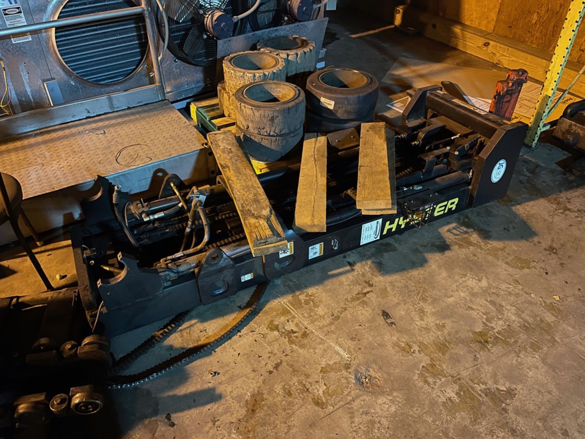 Lot of (3) Fork Lift Masts (Not in Use) | Rig Fee $125 - Image 2 of 3