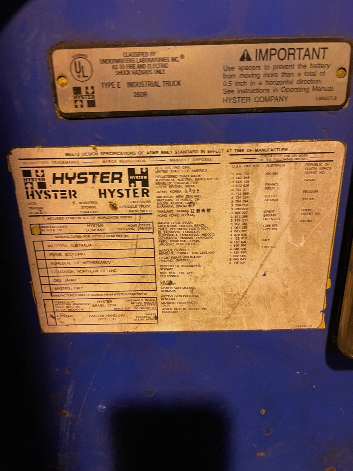 Hyster Fork Lift Model E35HSD-21, S/N A219N03050E | Rig Fee $100 - Image 2 of 4