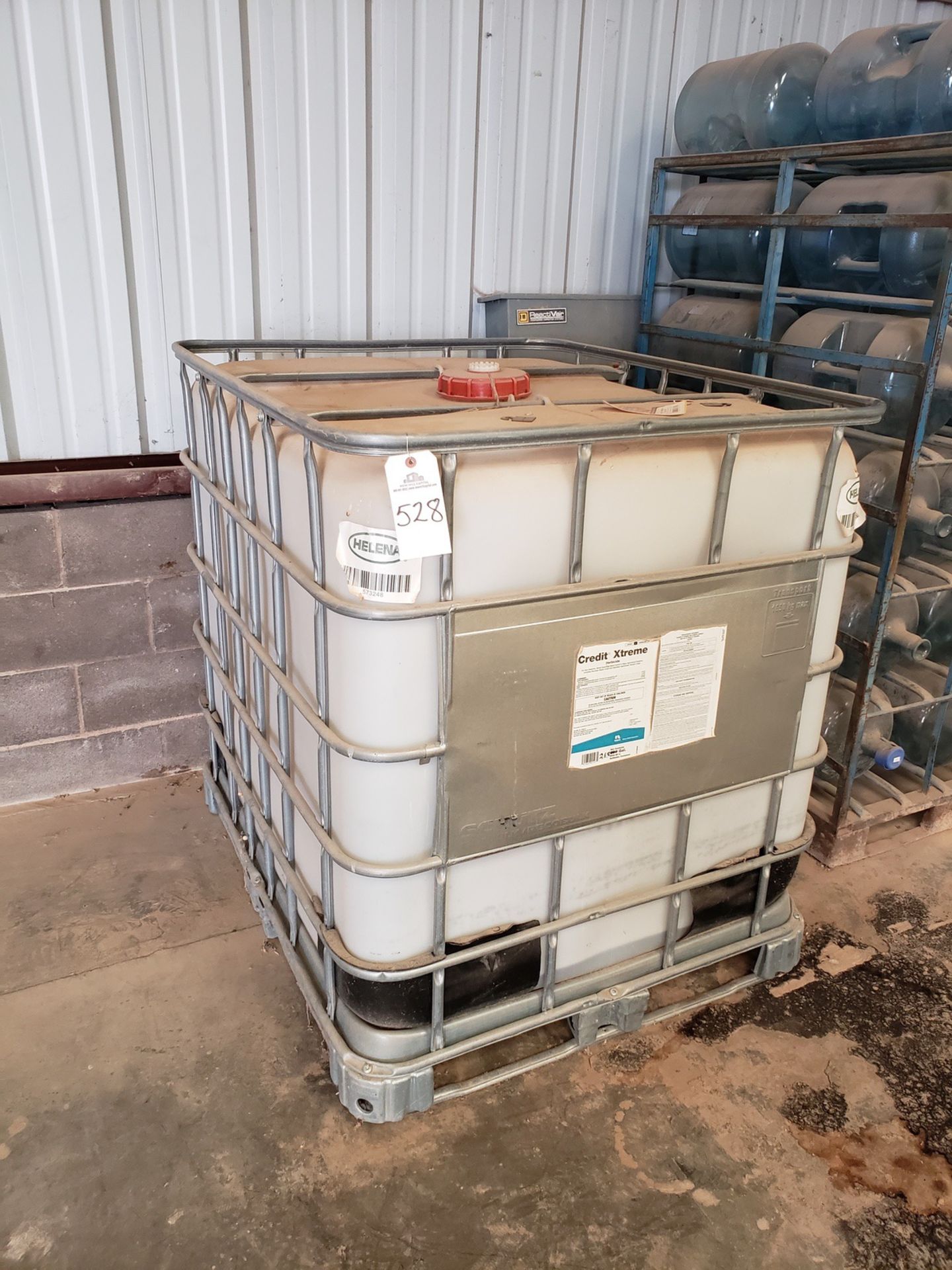 250 Gallon Poly Storage Tote | Rig Fee $50