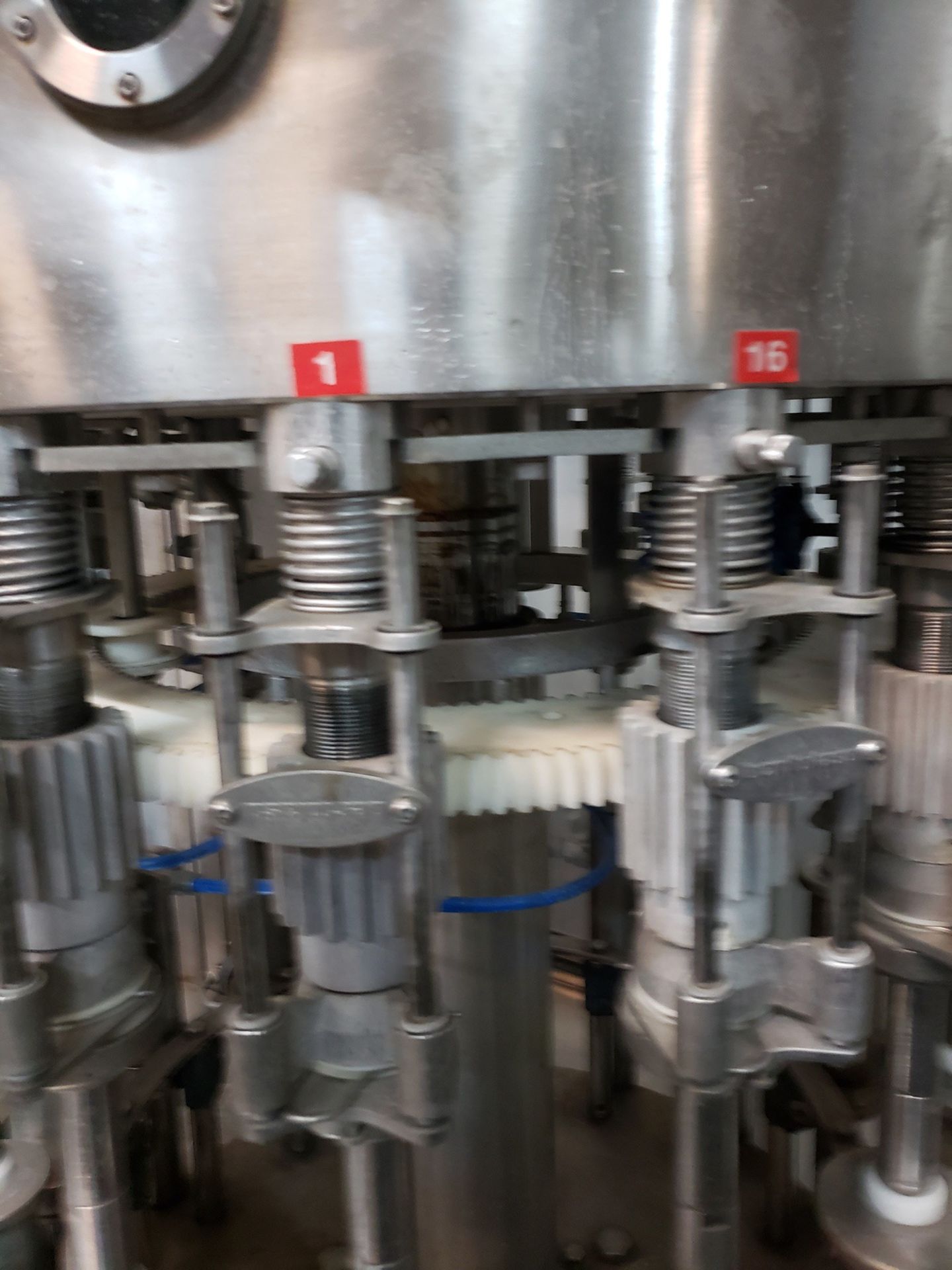 Bertolaso Bottle Rinsing/Filling/Corker/Screw Top Machine, M# MONOBLO - Subj to Bulk | Rig Fee $3000 - Image 8 of 12