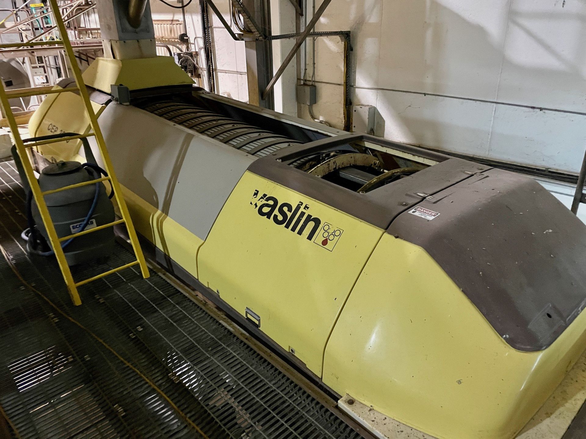 CMMC Vaslin Fruit Press, M# CEP 2000, S/N 1142 26 | Rig Fee $10000 - Image 2 of 6