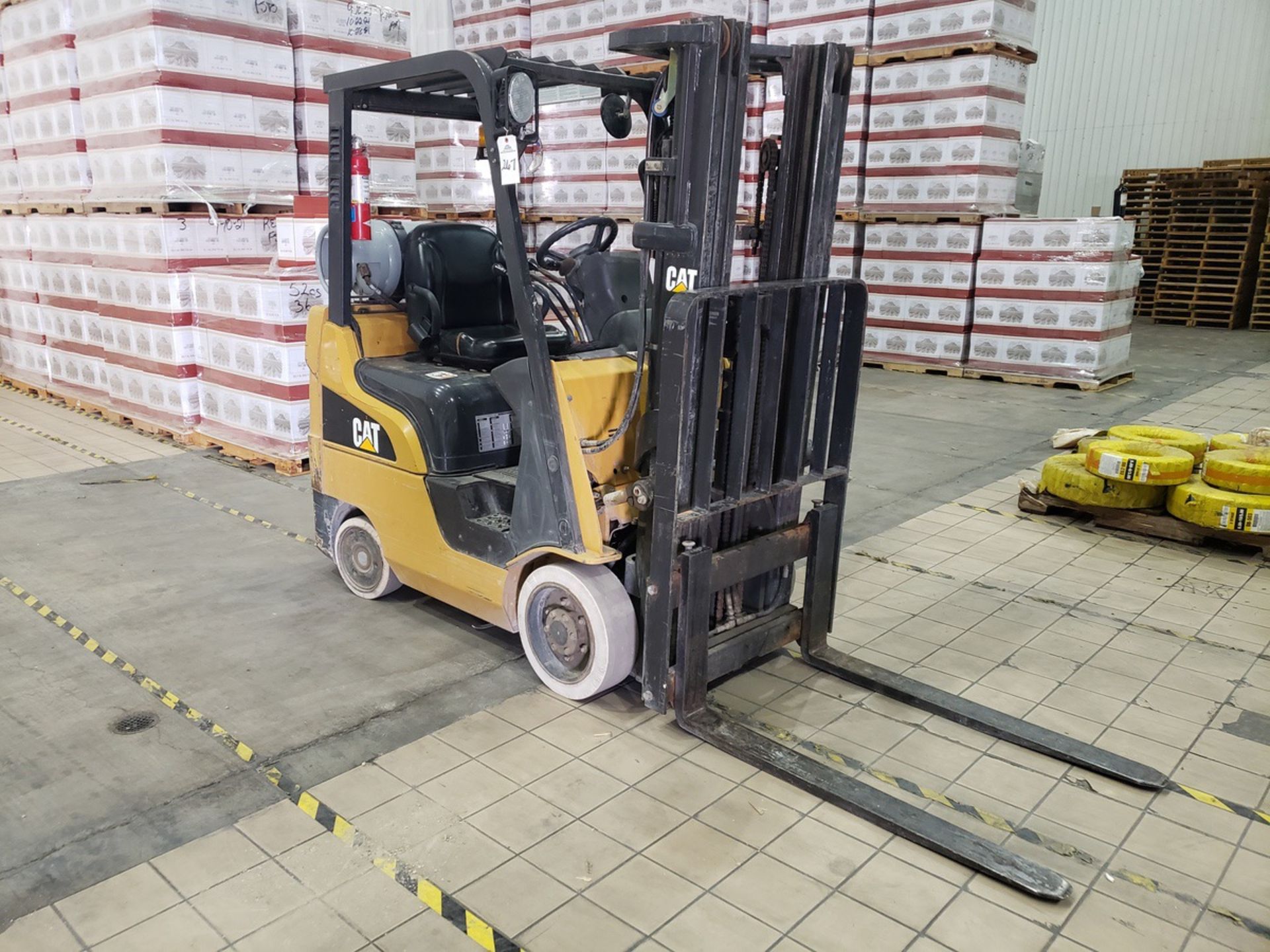 Caterpillar Forklift, M# C3500-LP, S/N AT81F20187, Propane, Sideshift, 3000 lbs. Ca | Rig Fee $50