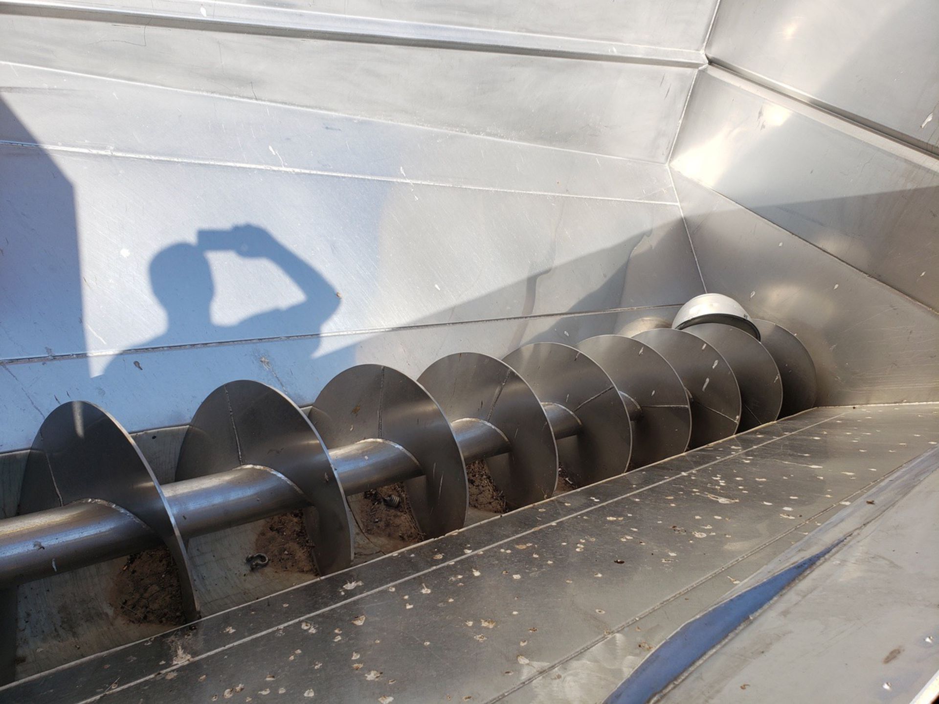 Mercier-Sanchez Stainless Steel Bulk Receiver Hopper, W/ 18" X 22' Auger Feed Conve | Rig Fee $2500 - Image 2 of 7