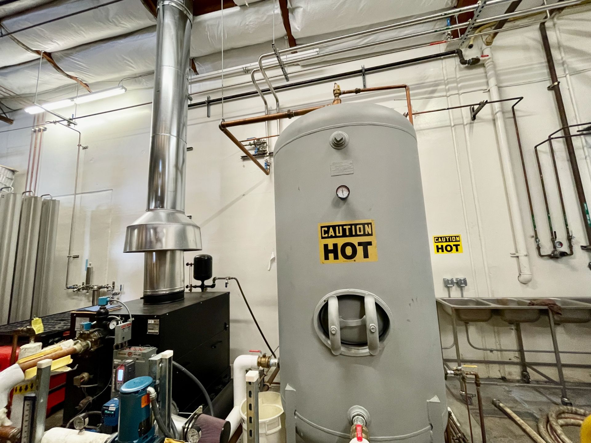 2021 Parker Industrial Model WH-1410L Indirect Nat Gas Fired Boiler / Hot Water Hea | Rig Fee: $2150 - Image 7 of 10