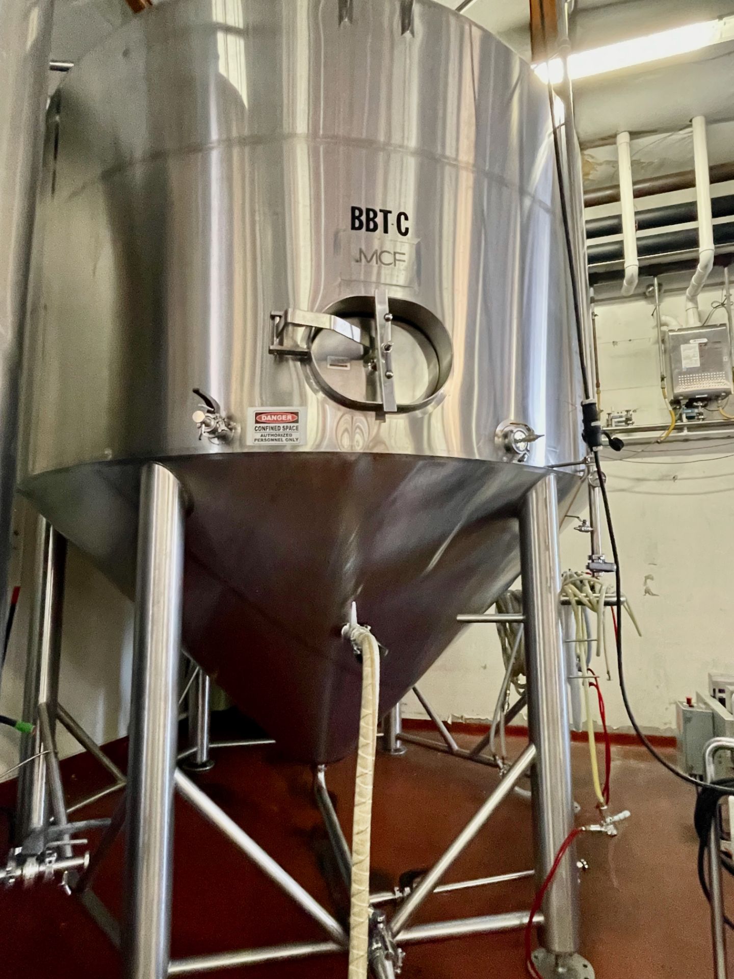 2016 Metalcraft 170 BBL Fermenter, Glycol Jacketed, Steep Cone Bottom, D | Rig Fee: $6350 w/ Saddles - Image 8 of 8