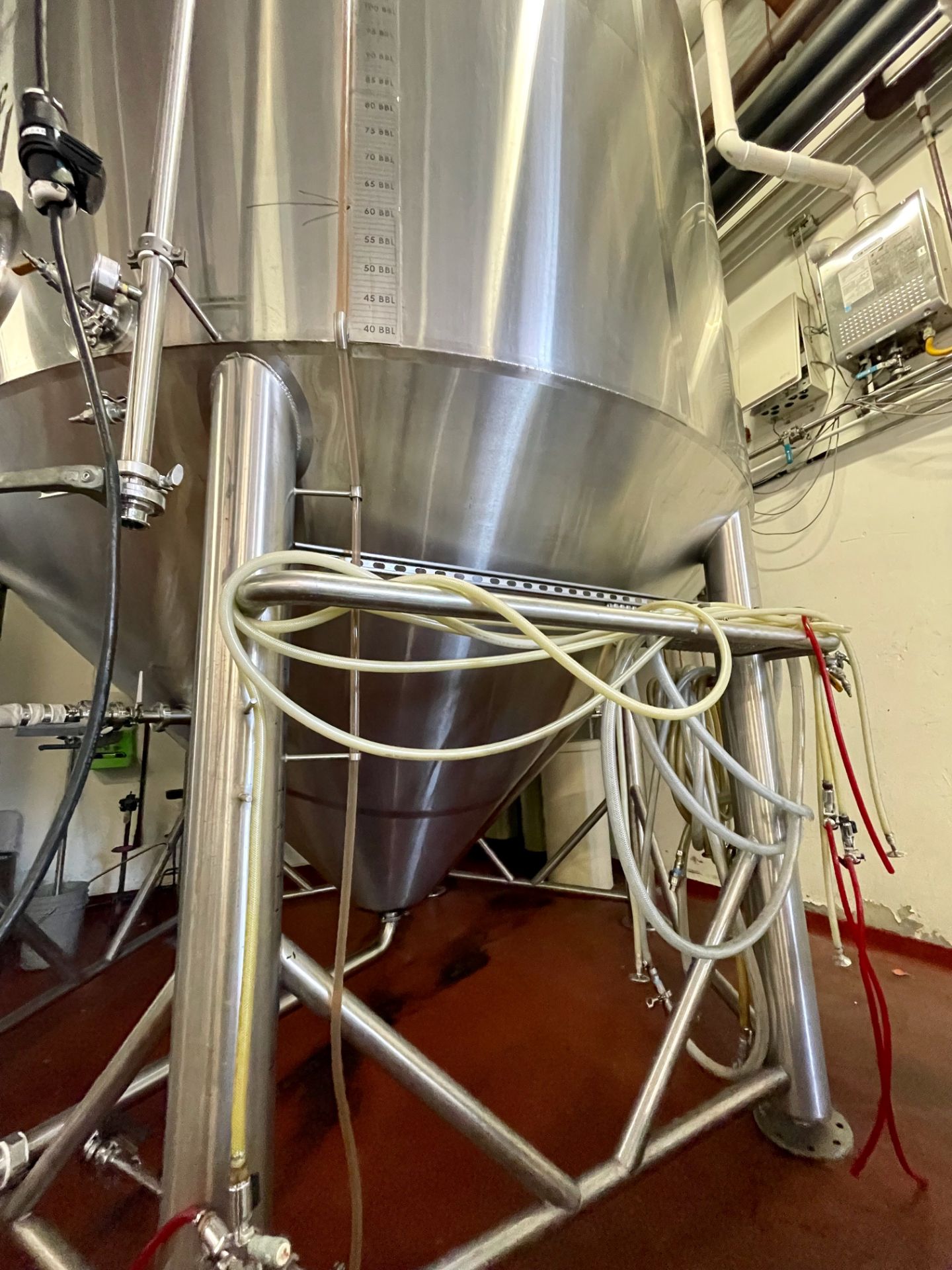 2016 Metalcraft 170 BBL Fermenter, Glycol Jacketed, Steep Cone Bottom, D | Rig Fee: $6350 w/ Saddles - Image 5 of 8