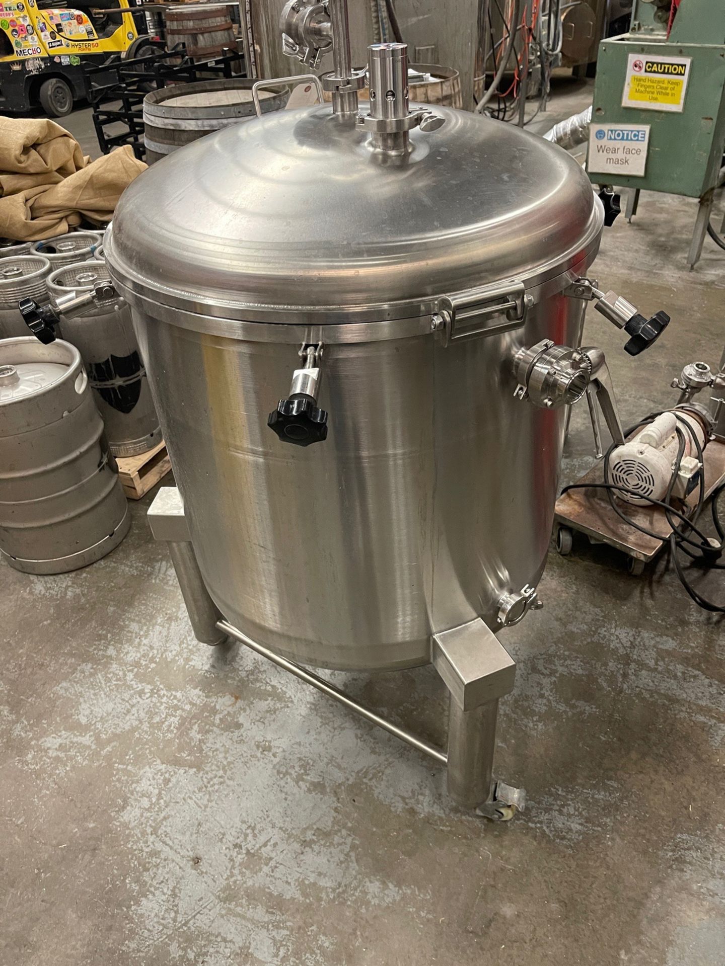2018 ABS Commercial 3 BBL Hop Dosing Tank | Rig Fee $250 - Image 2 of 3