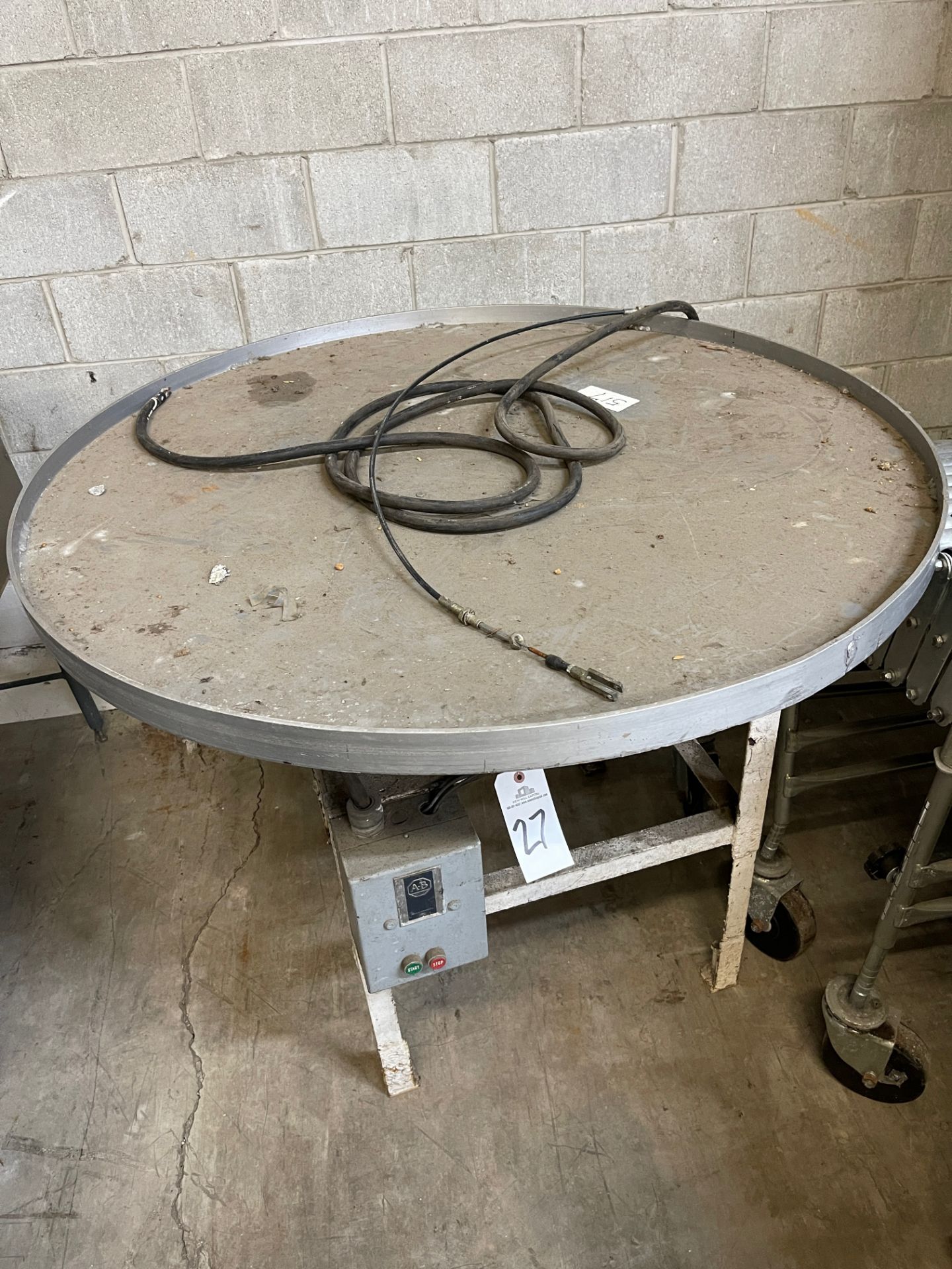 Accumulation Table with AB Controls, Approx 4' Diameter | Rig Fee $75