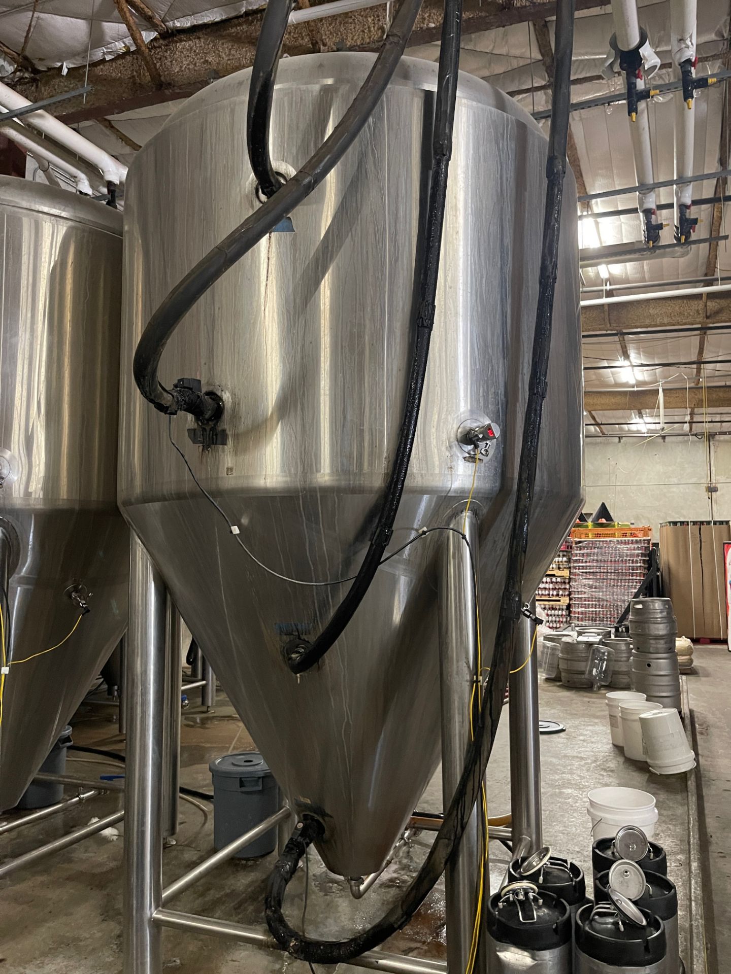 2015 Deutsche Beverage 30 BBL Fermentation Tank, Cone Bottom, Glycol Jacketed, Mand | Rig Fee $1200 - Image 2 of 3