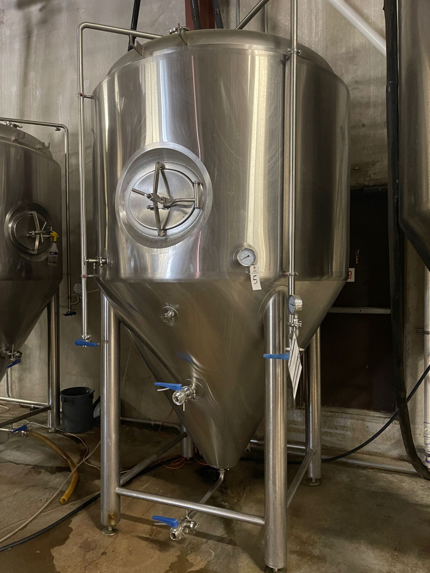 2015 Deutsche Beverage 30 BBL Fermentation Tank, Cone Bottom, Glycol Jacketed, Mand | Rig Fee $1200